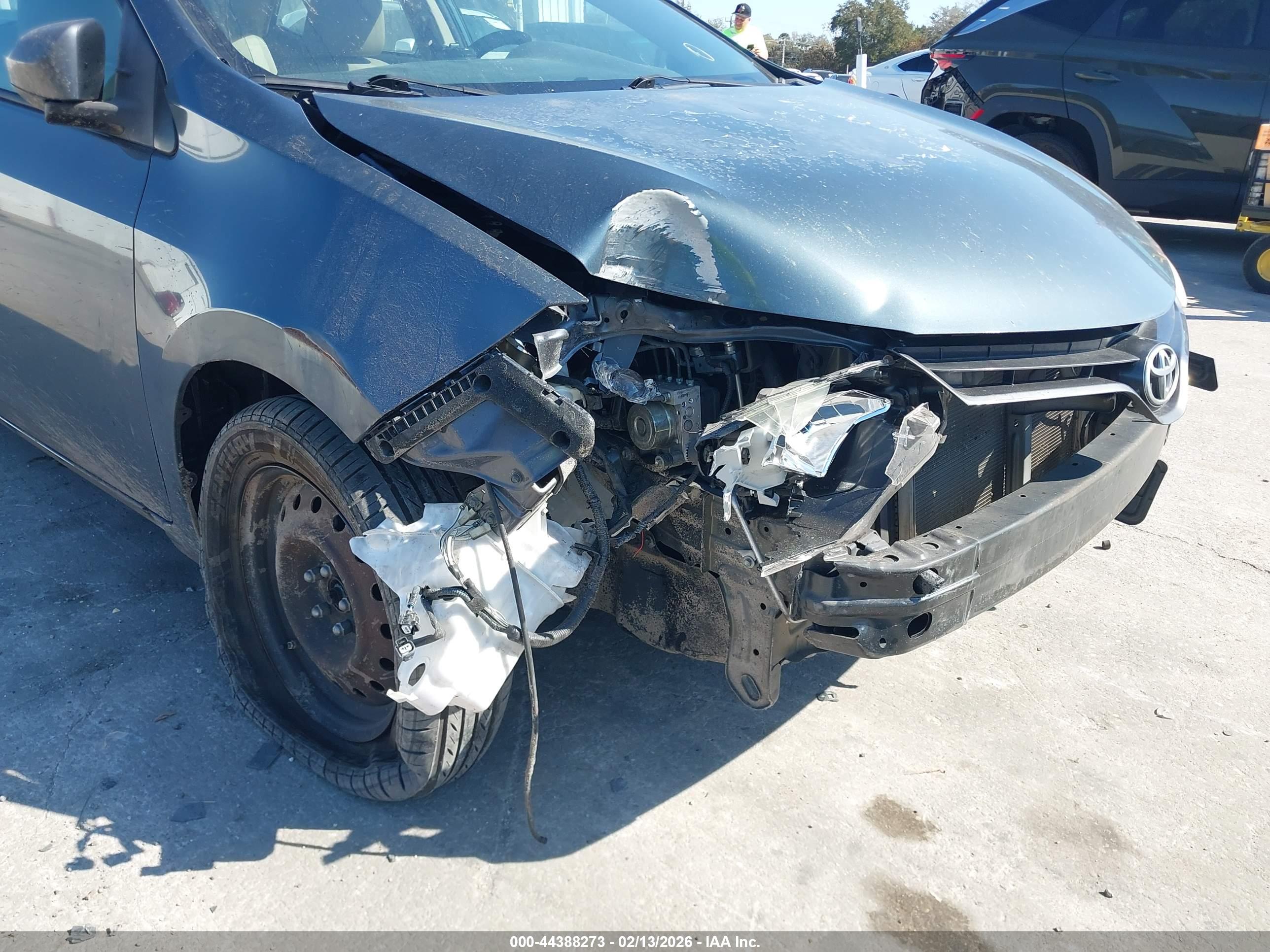 TOYOTA COROLLA image 6