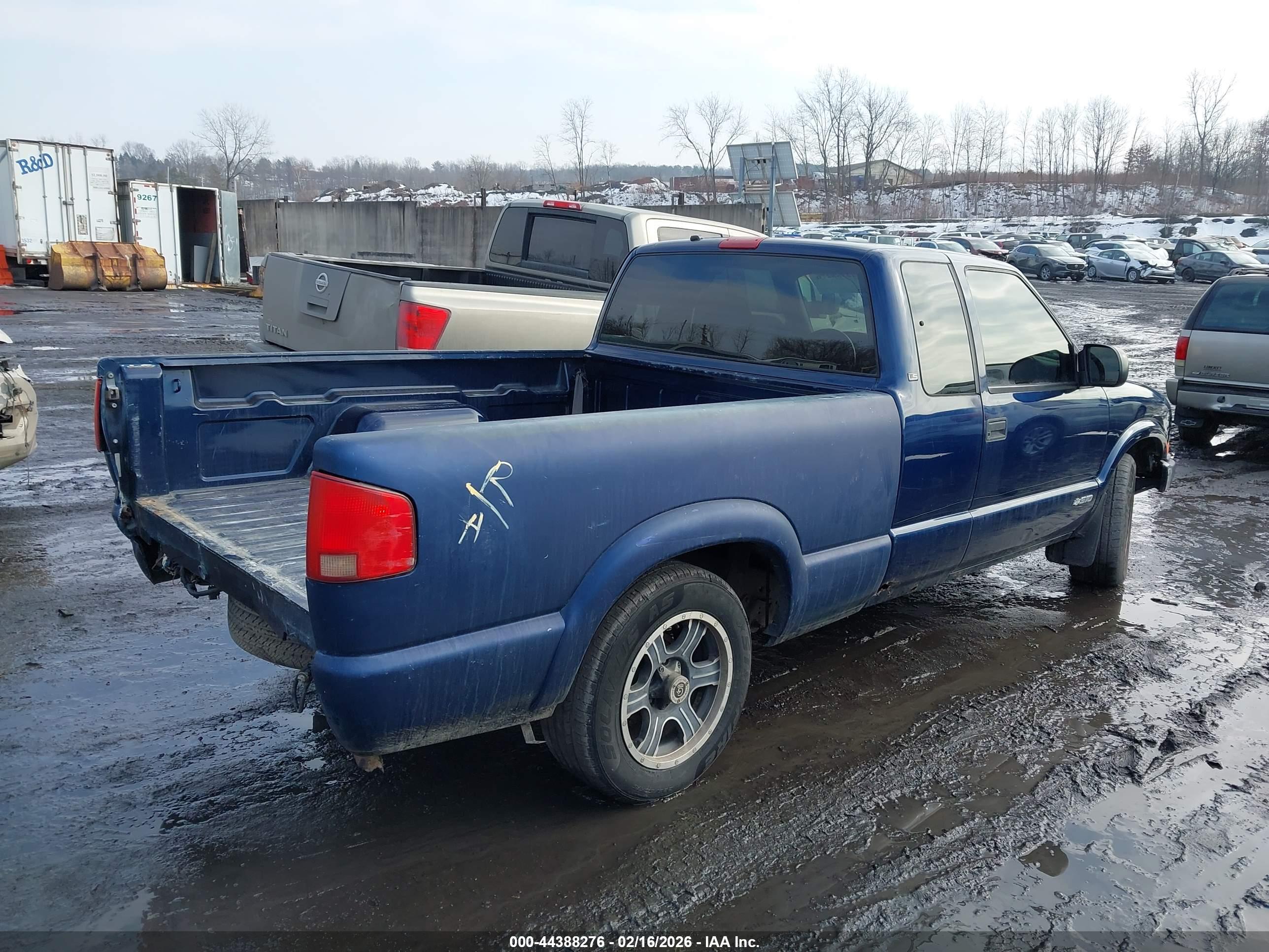 CHEVROLET S-10 image 4