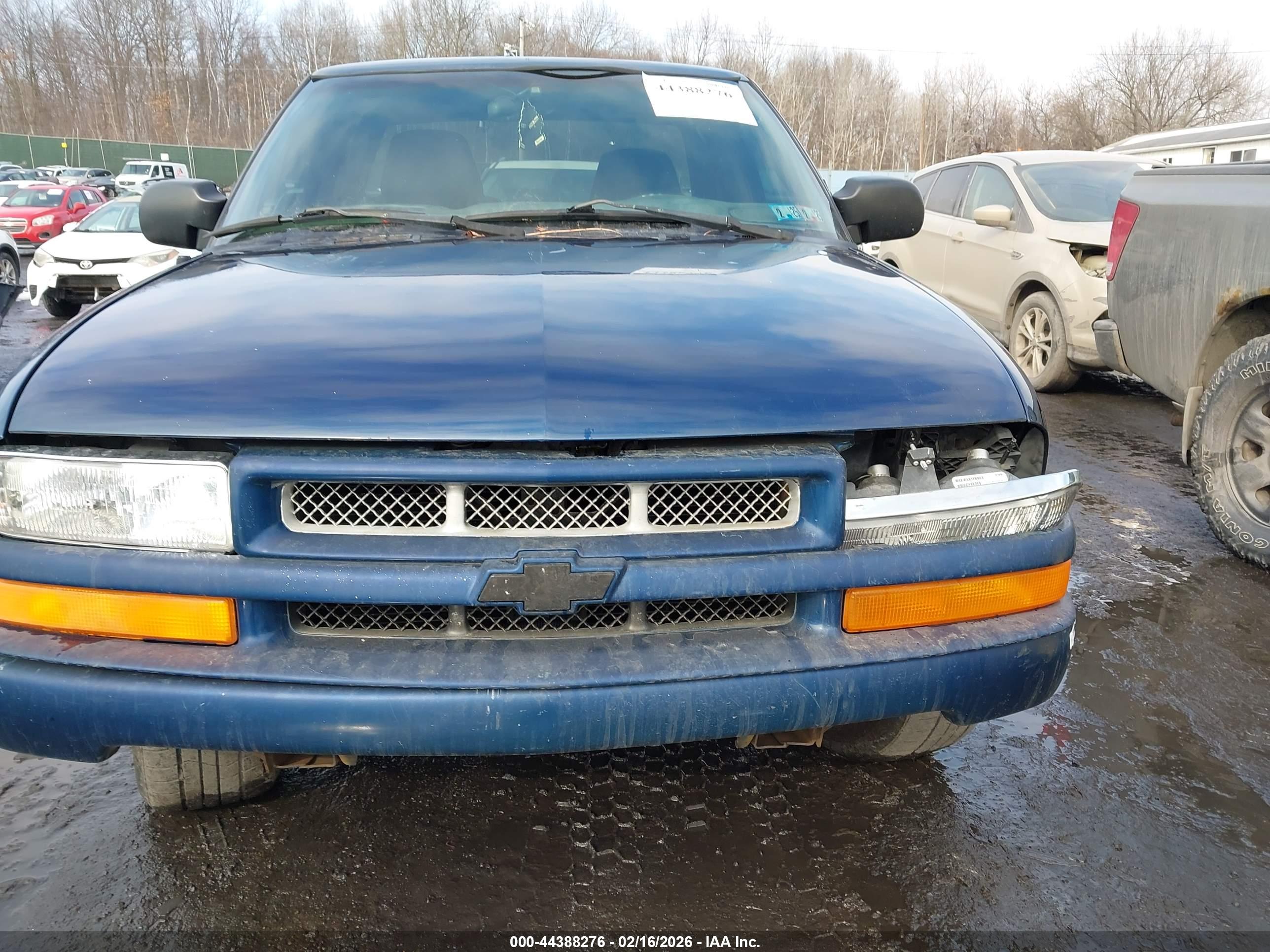 CHEVROLET S-10 image 6