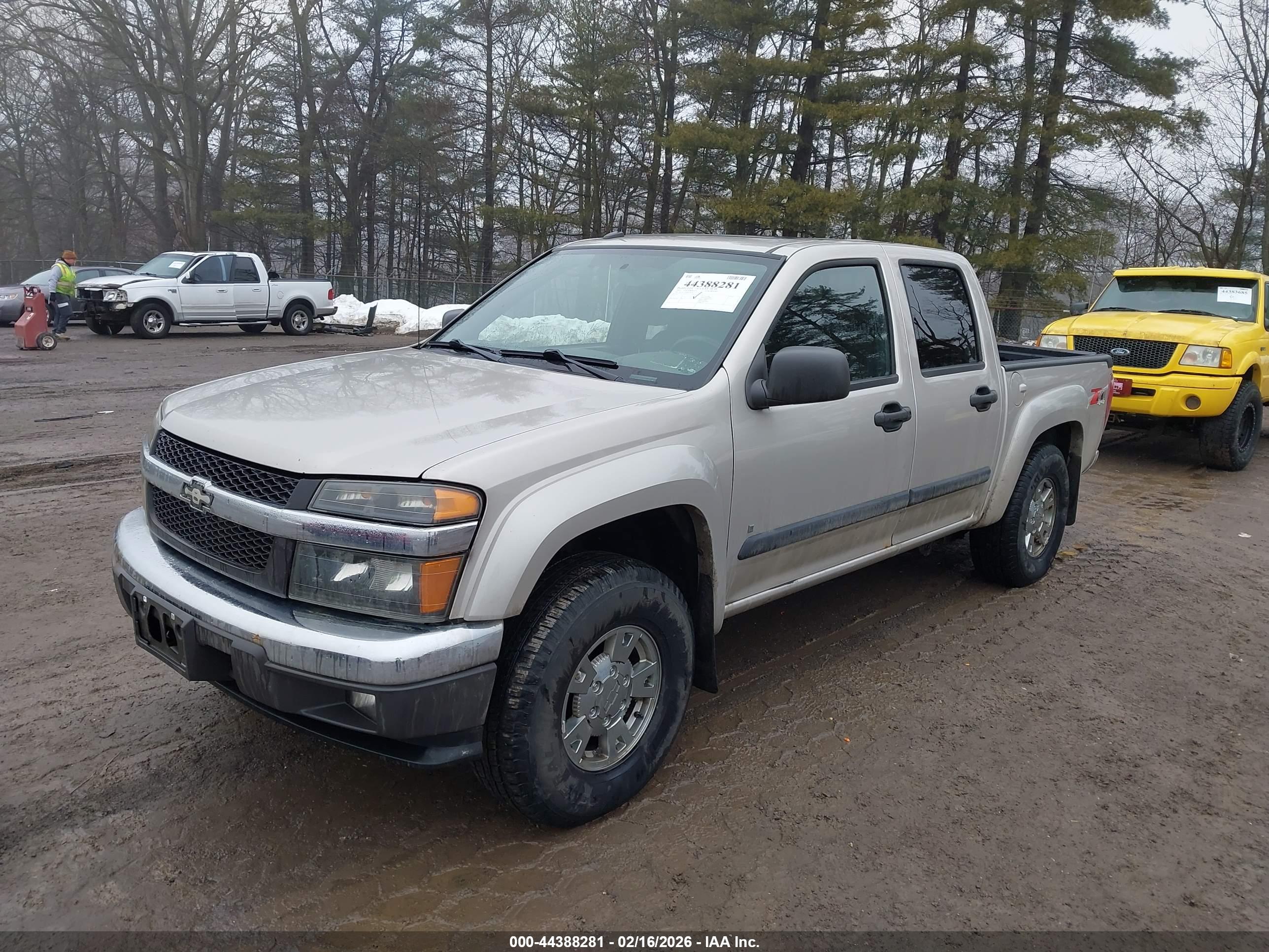 CHEVROLET COLORADO image 6