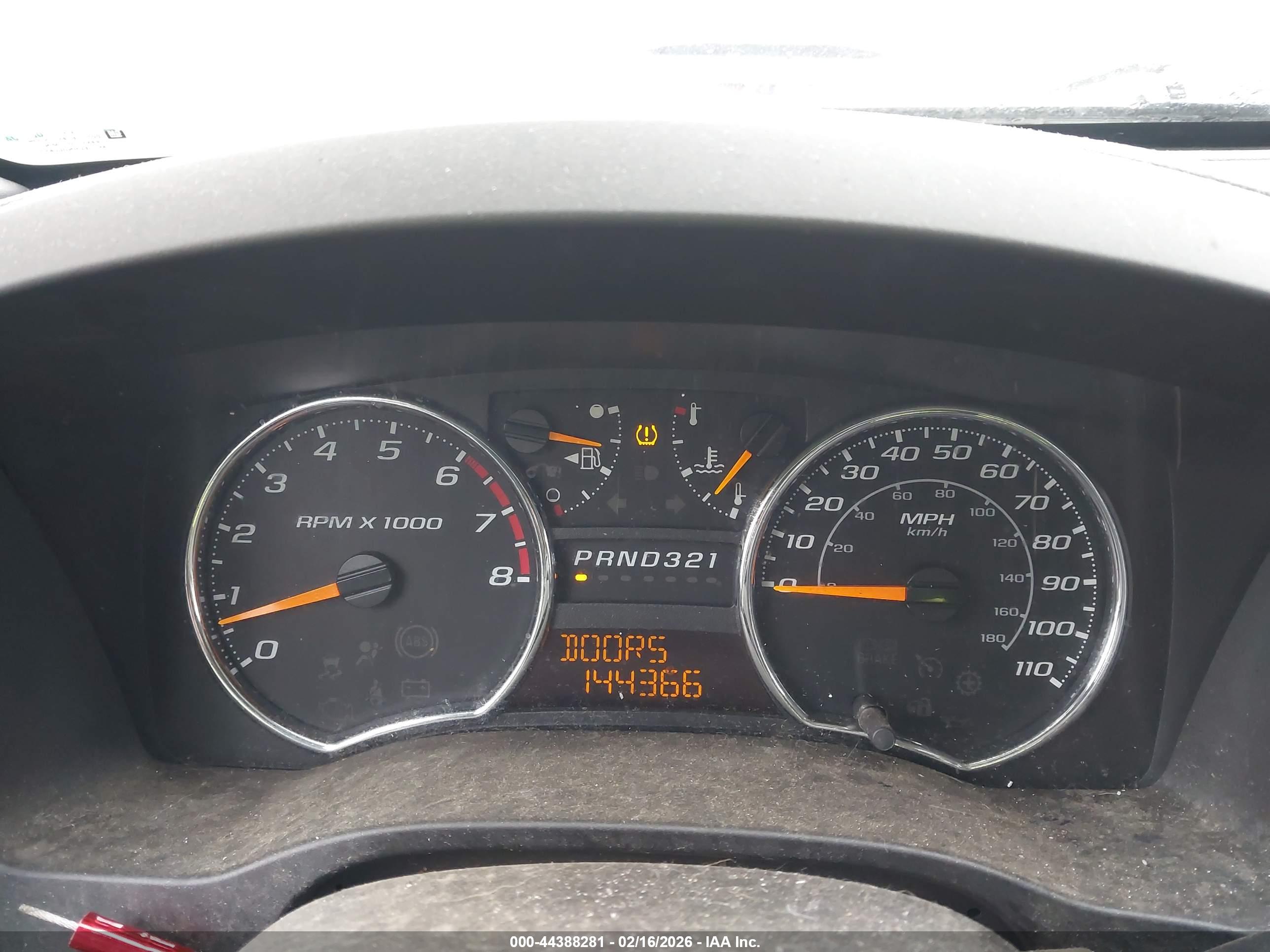 CHEVROLET COLORADO image 7