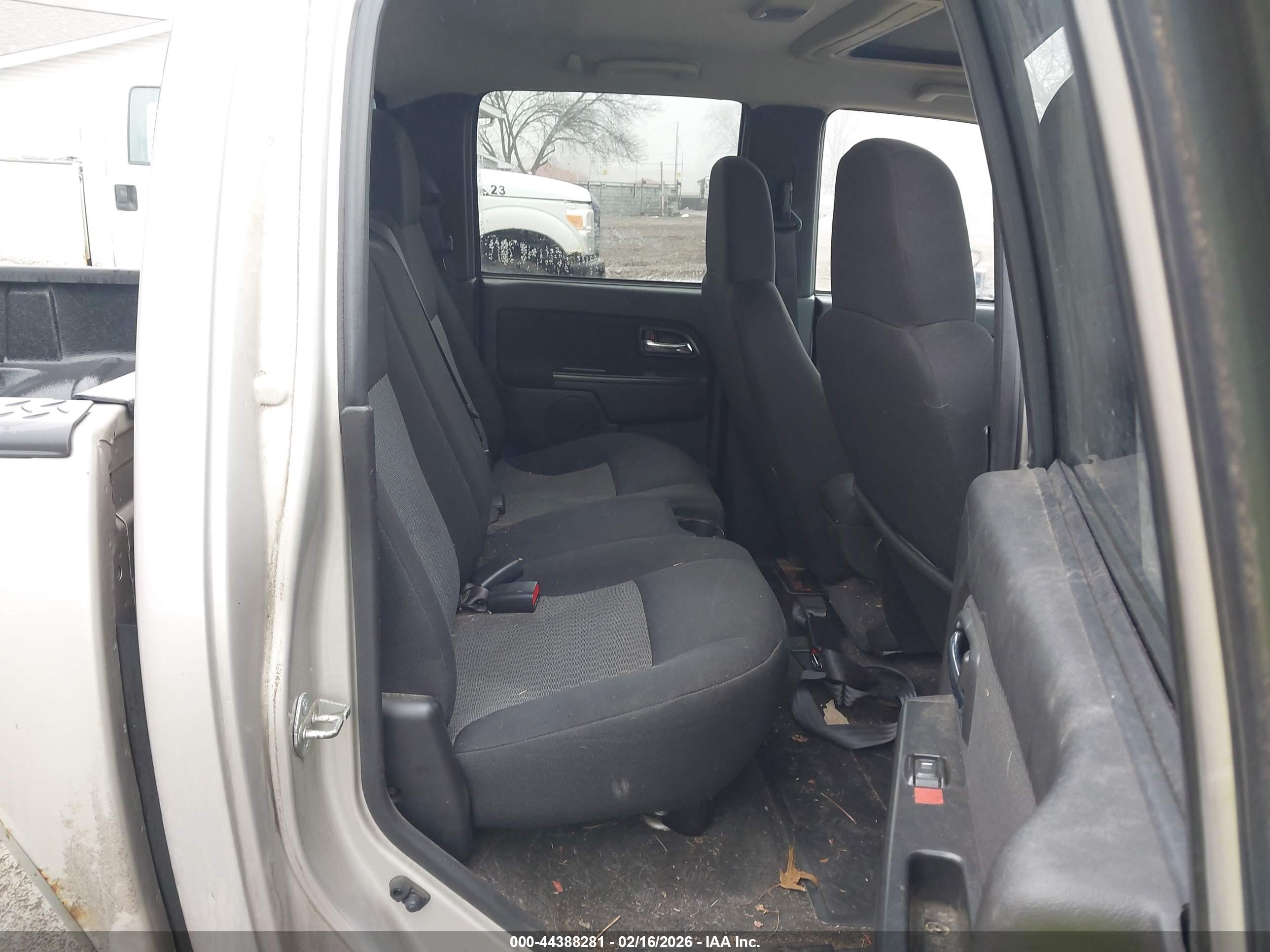 CHEVROLET COLORADO image 8