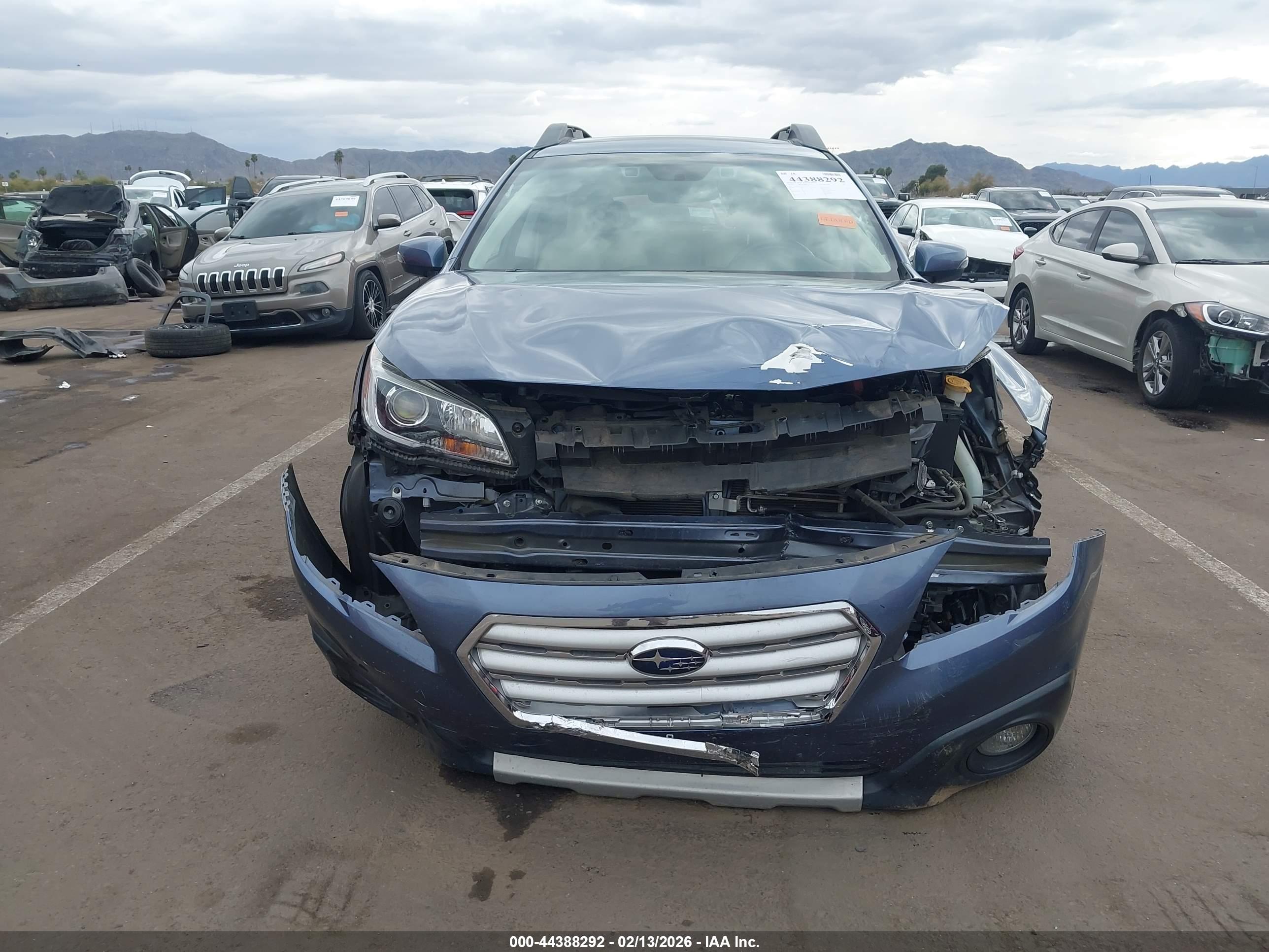 SUBARU OUTBACK image 6