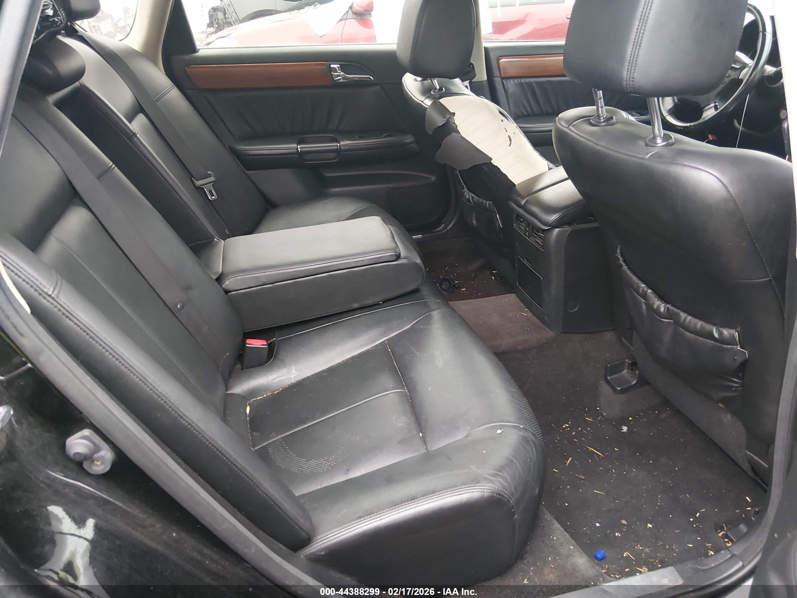 INFINITI M35X image 8
