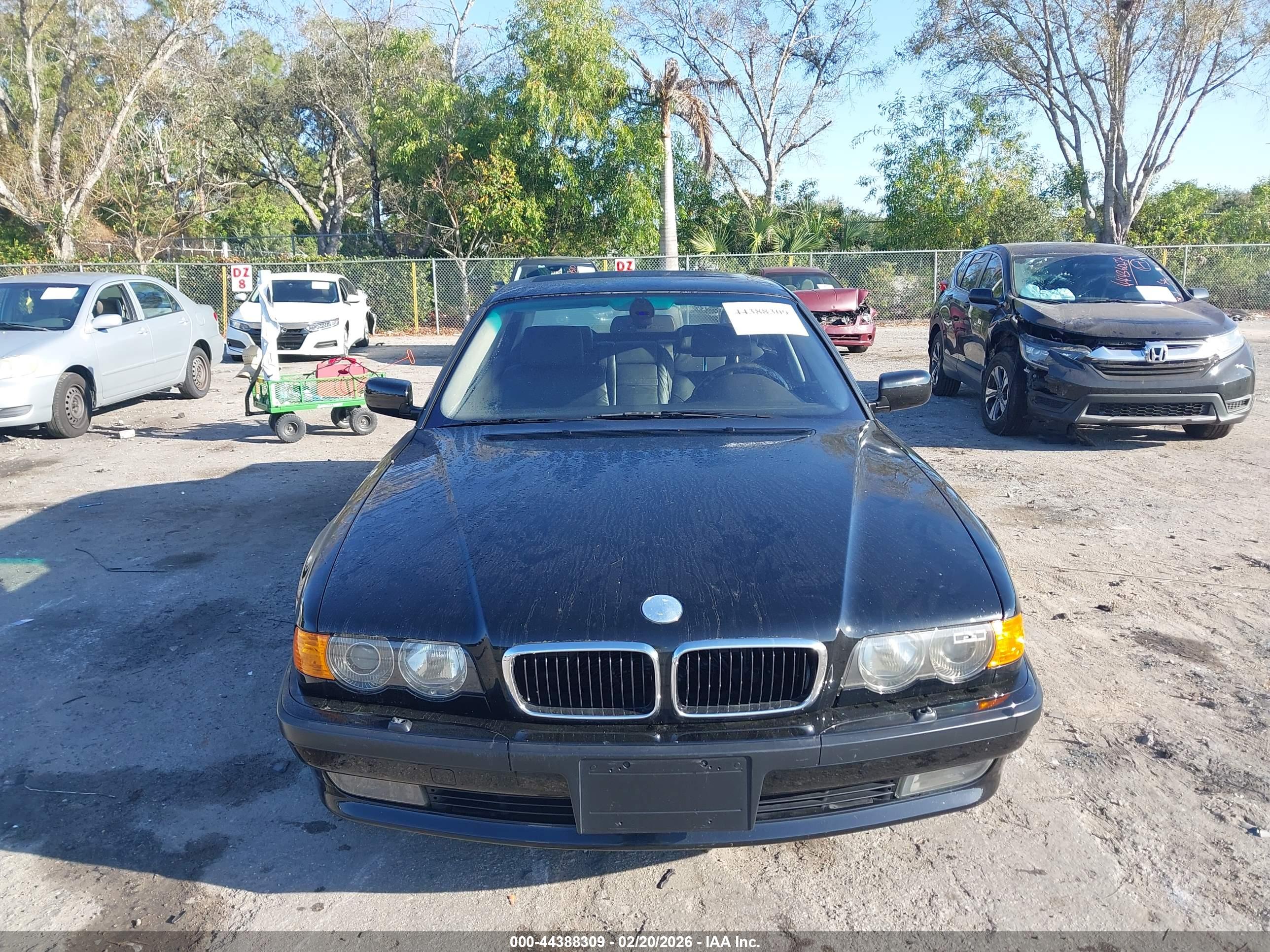 BMW 740IL image 6