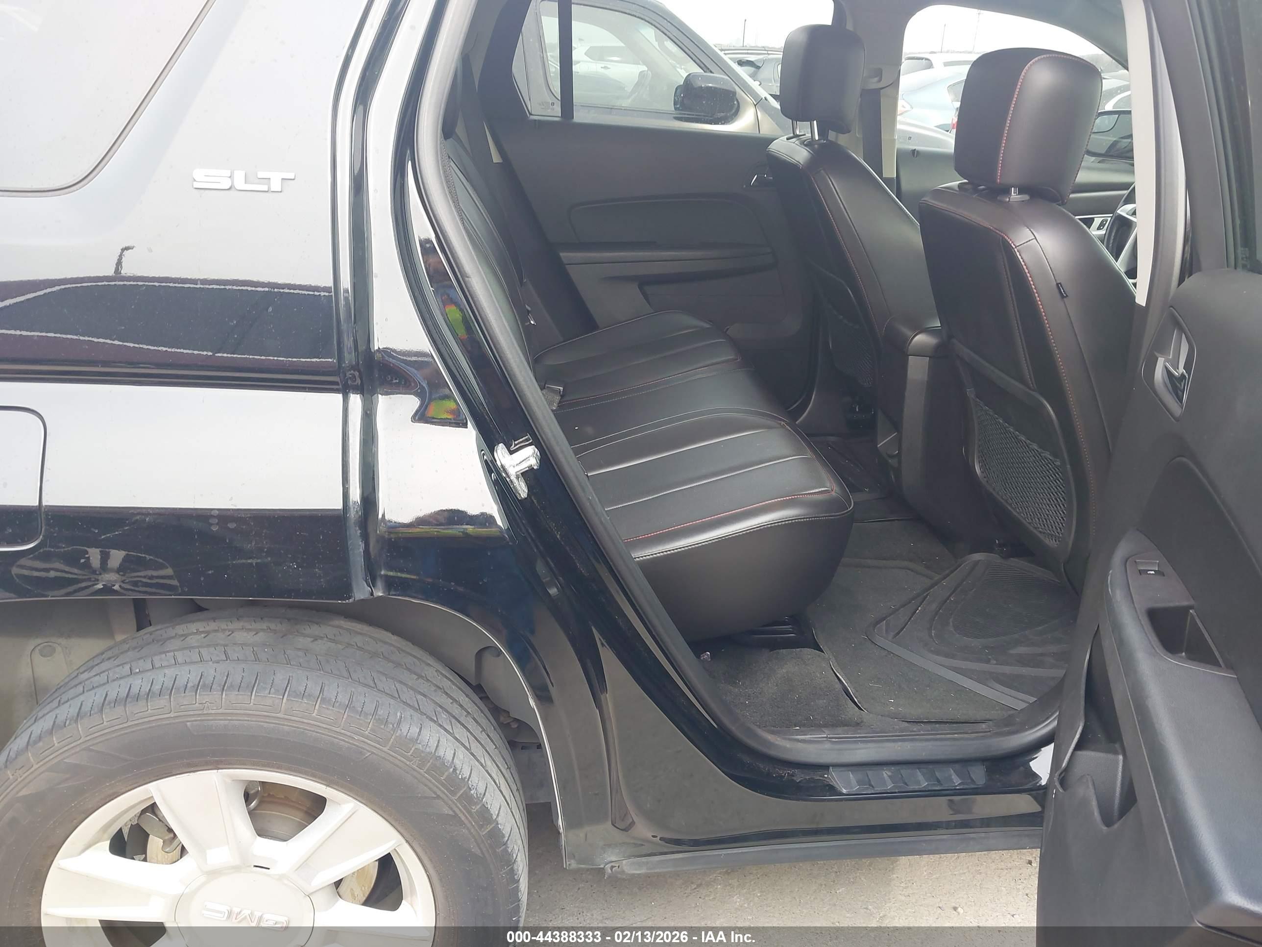 GMC TERRAIN image 8