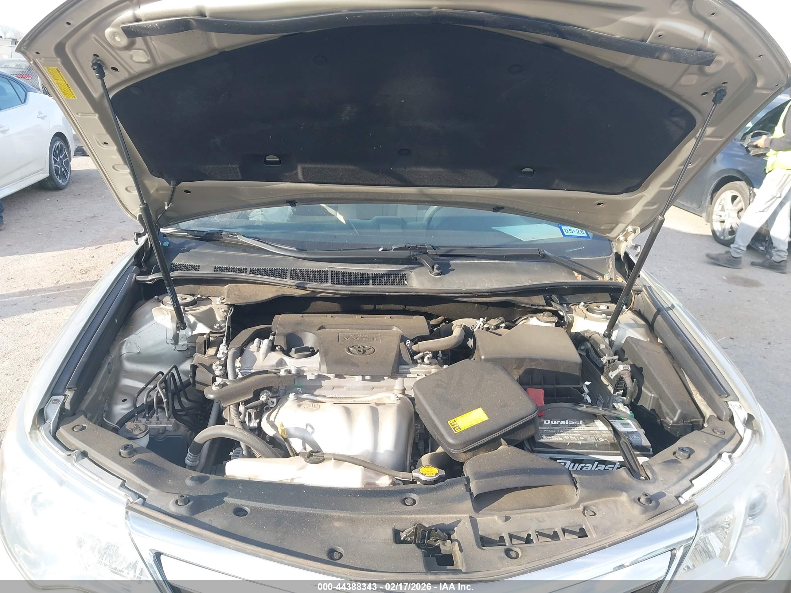 TOYOTA CAMRY image 10