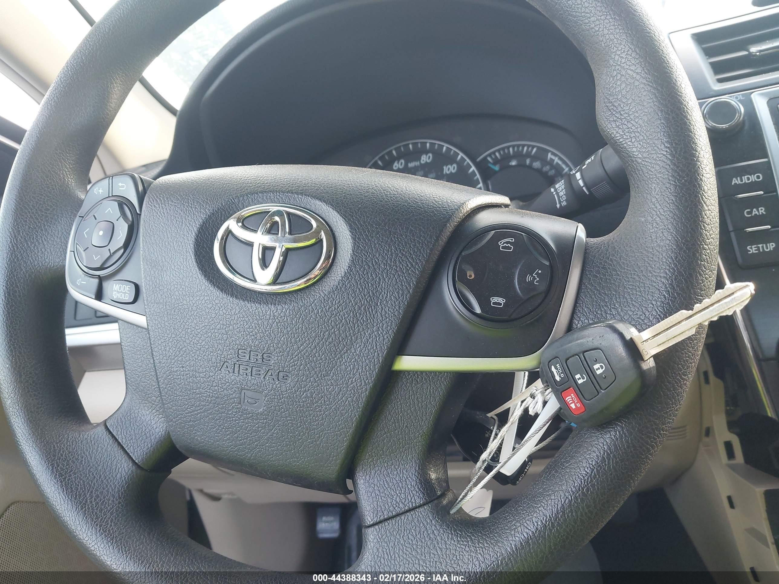 TOYOTA CAMRY image 11