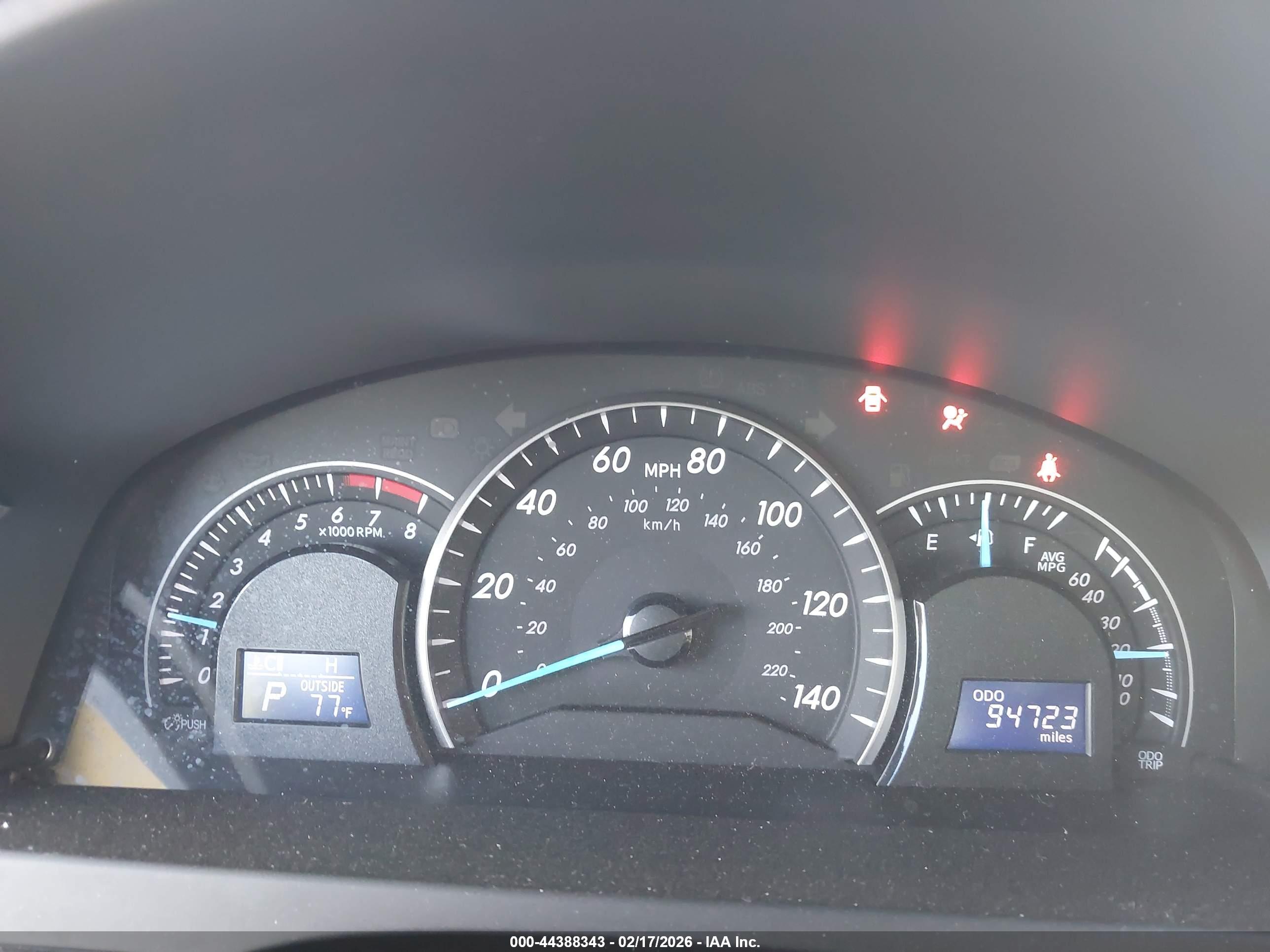 TOYOTA CAMRY image 7