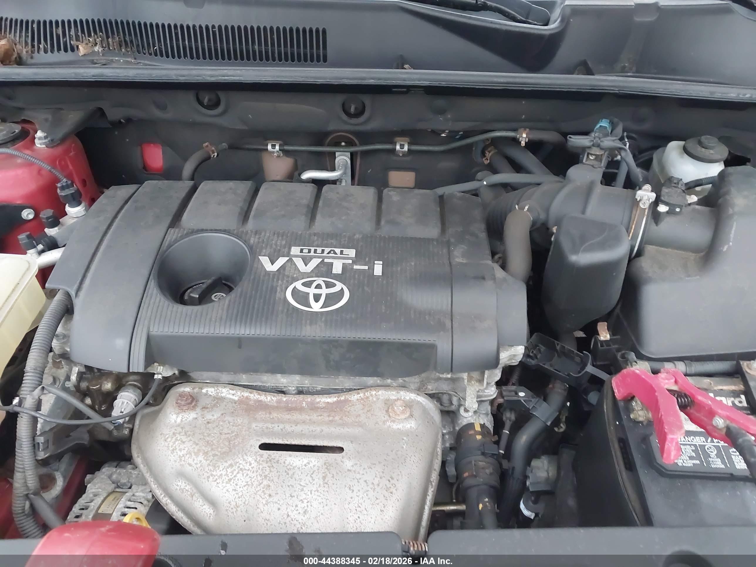 TOYOTA RAV4 image 10
