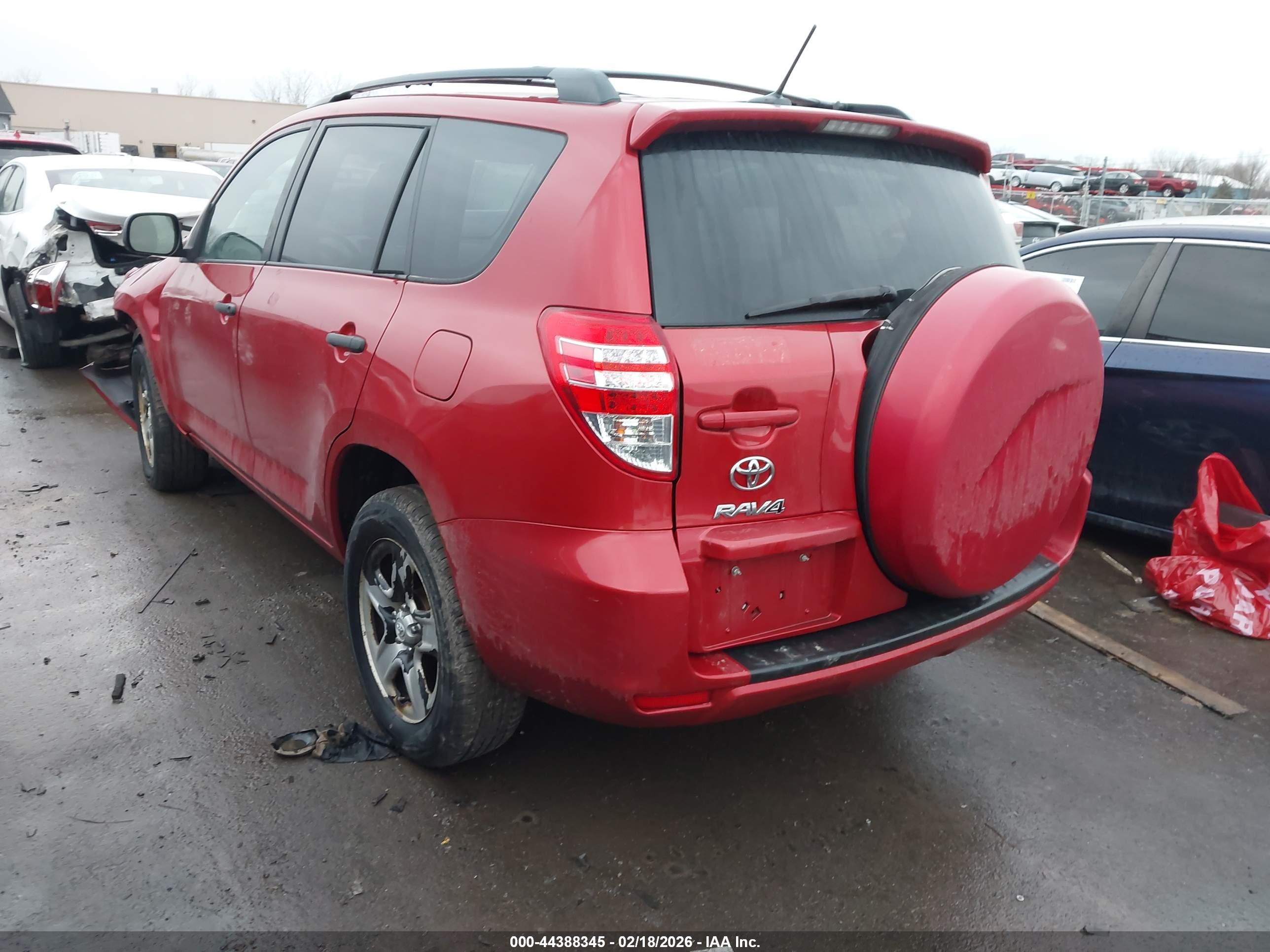 TOYOTA RAV4 image 3