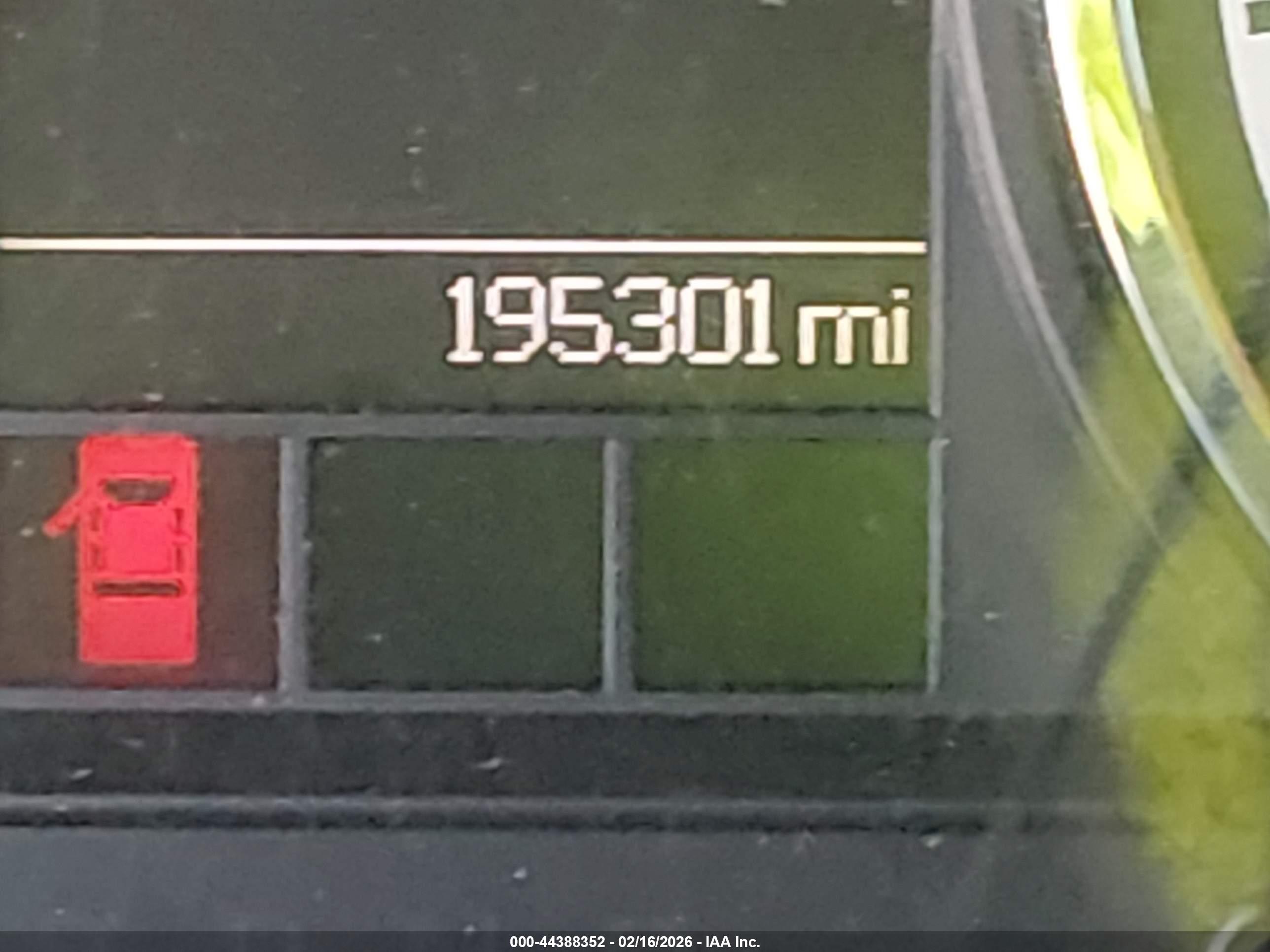 DODGE RAM image 7