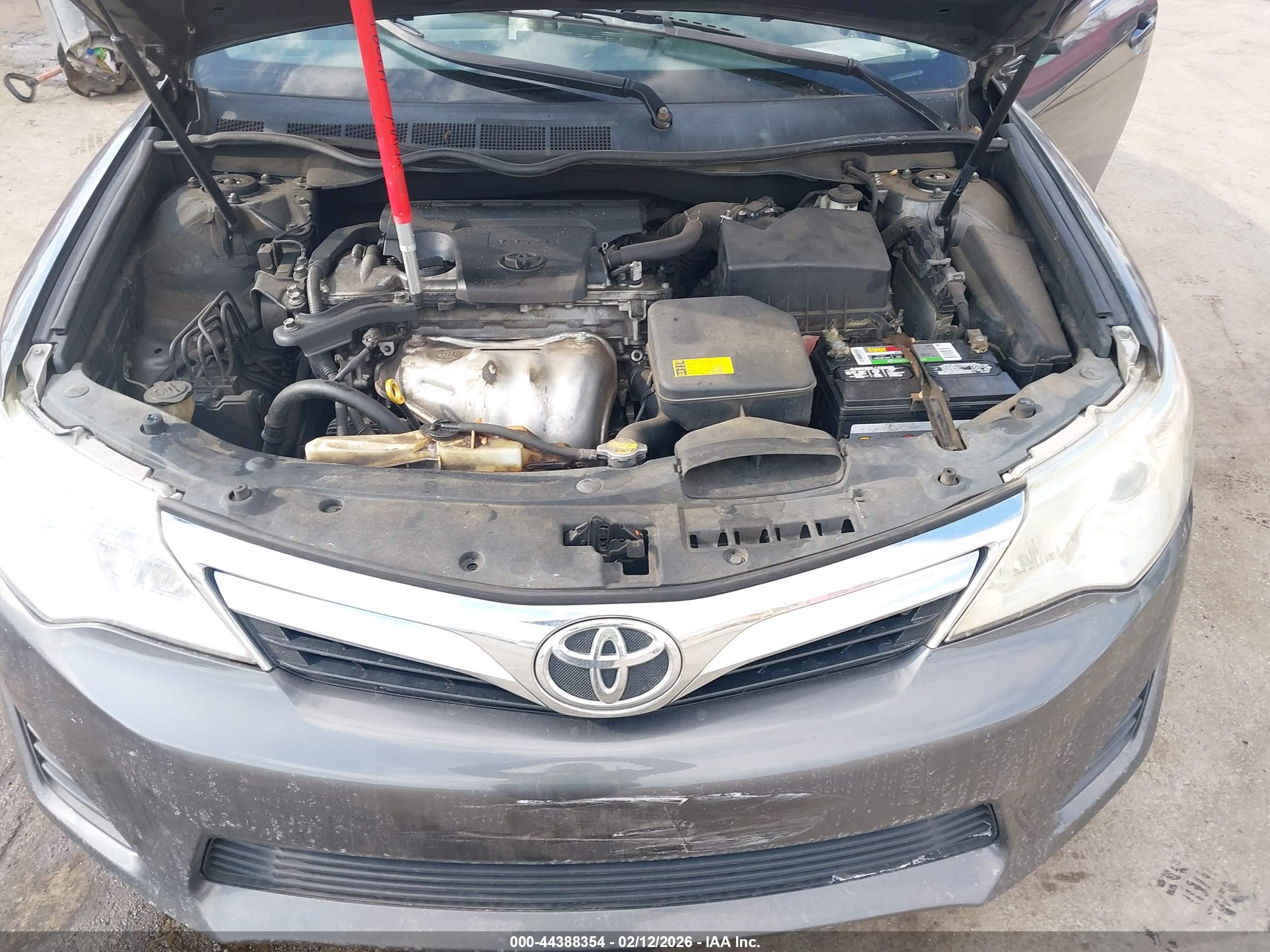 TOYOTA CAMRY image 10