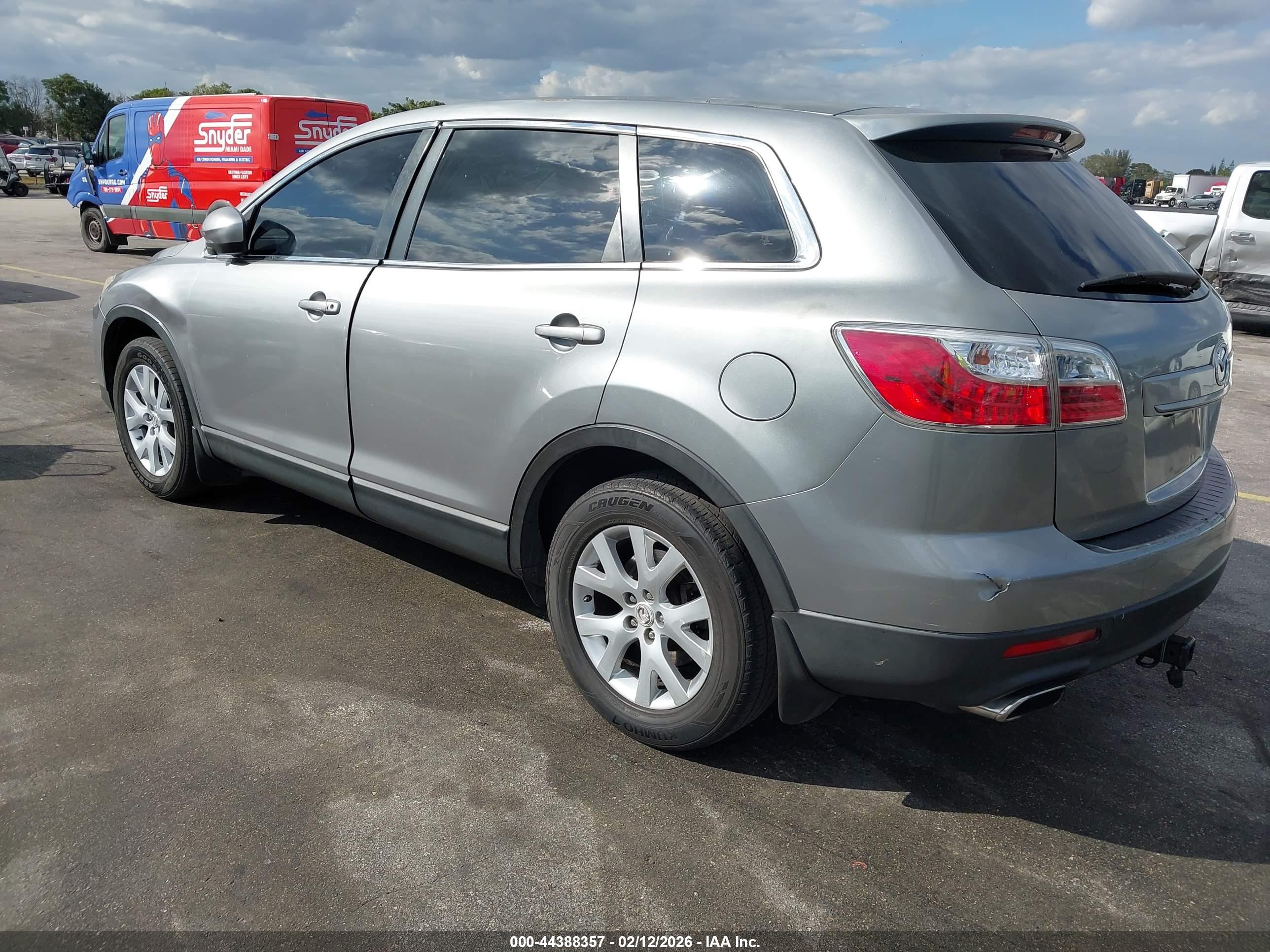 MAZDA CX-9 image 3