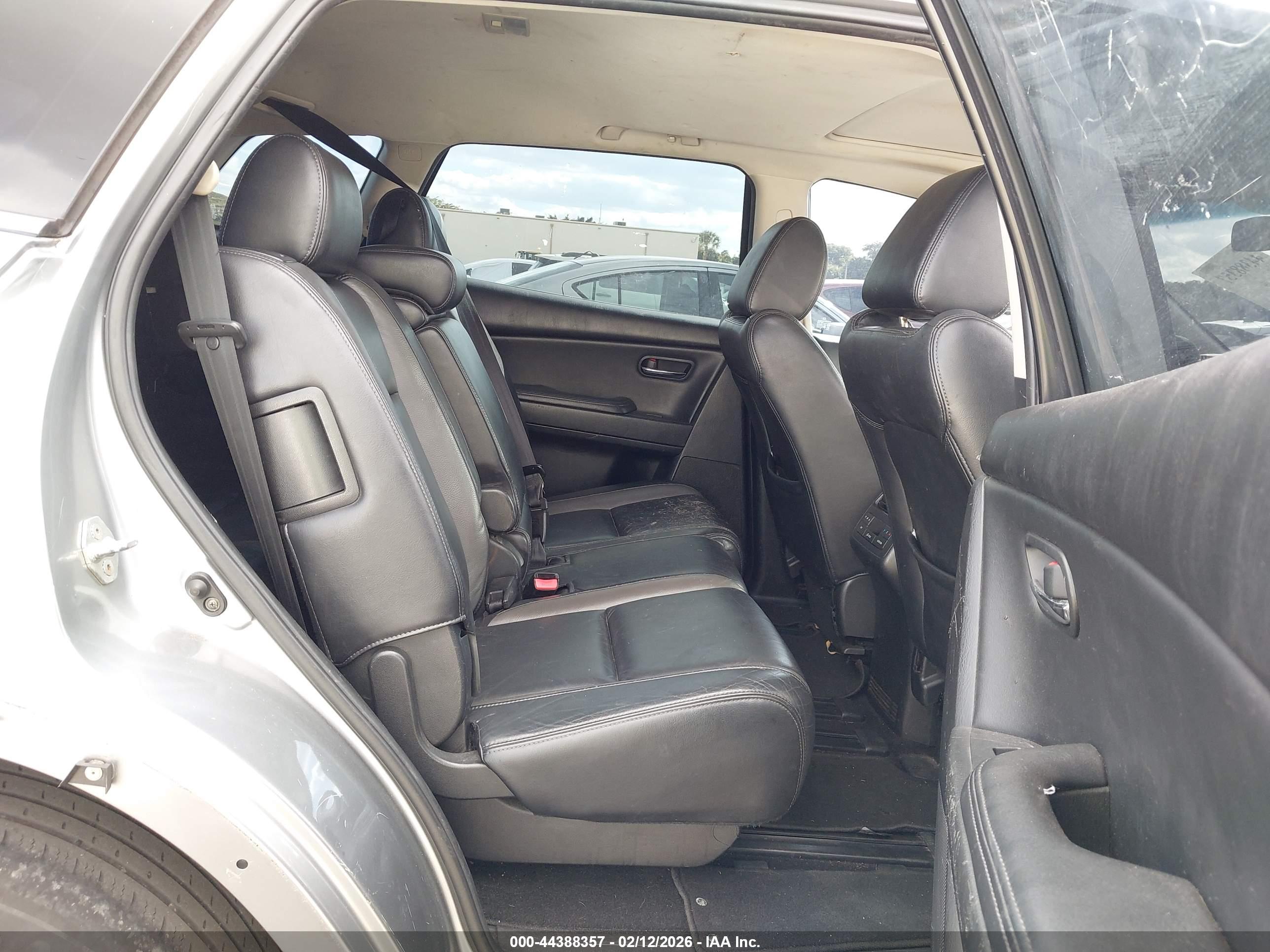 MAZDA CX-9 image 8