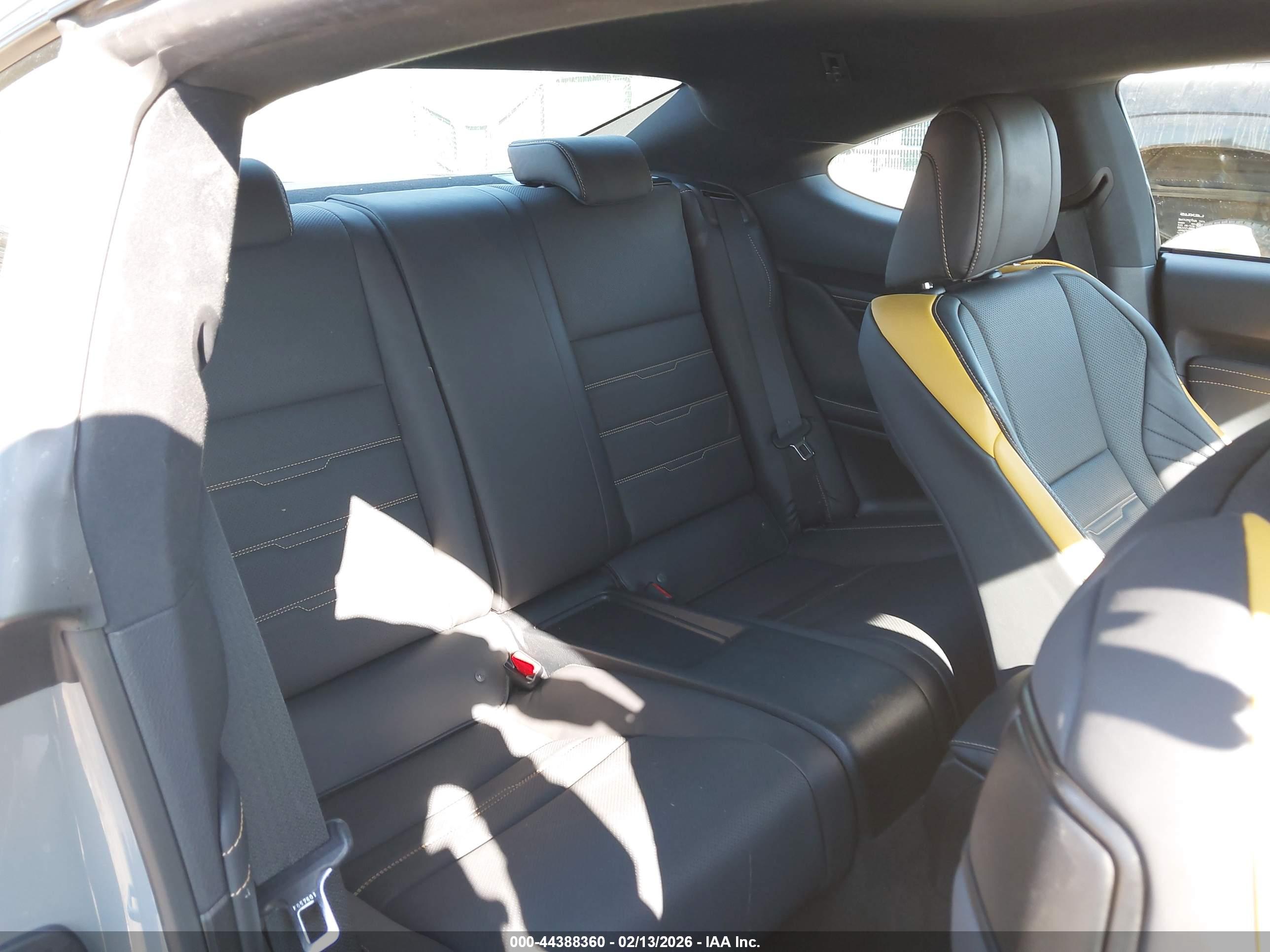 LEXUS RC image 8