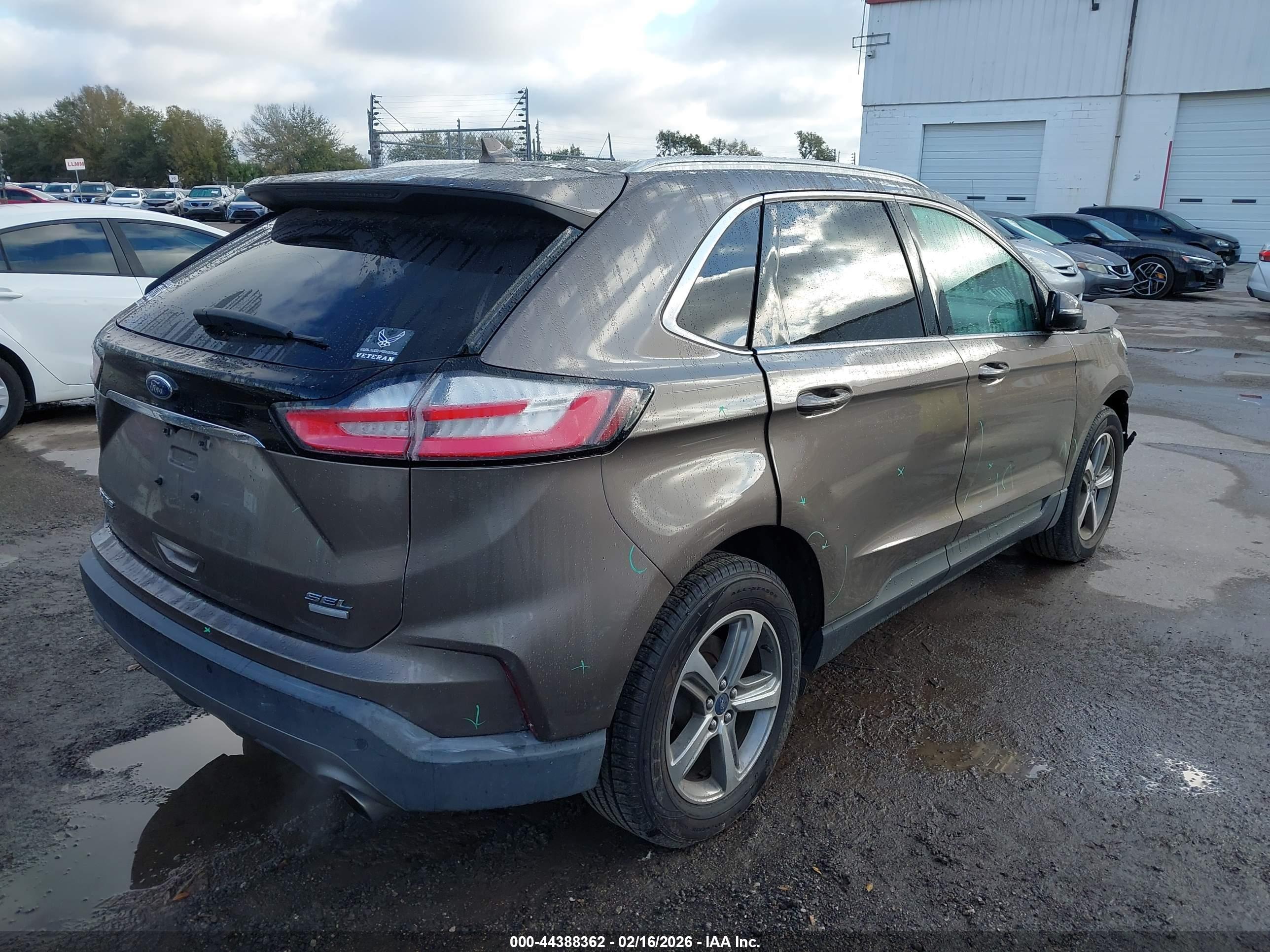 FORD EDGE image 4