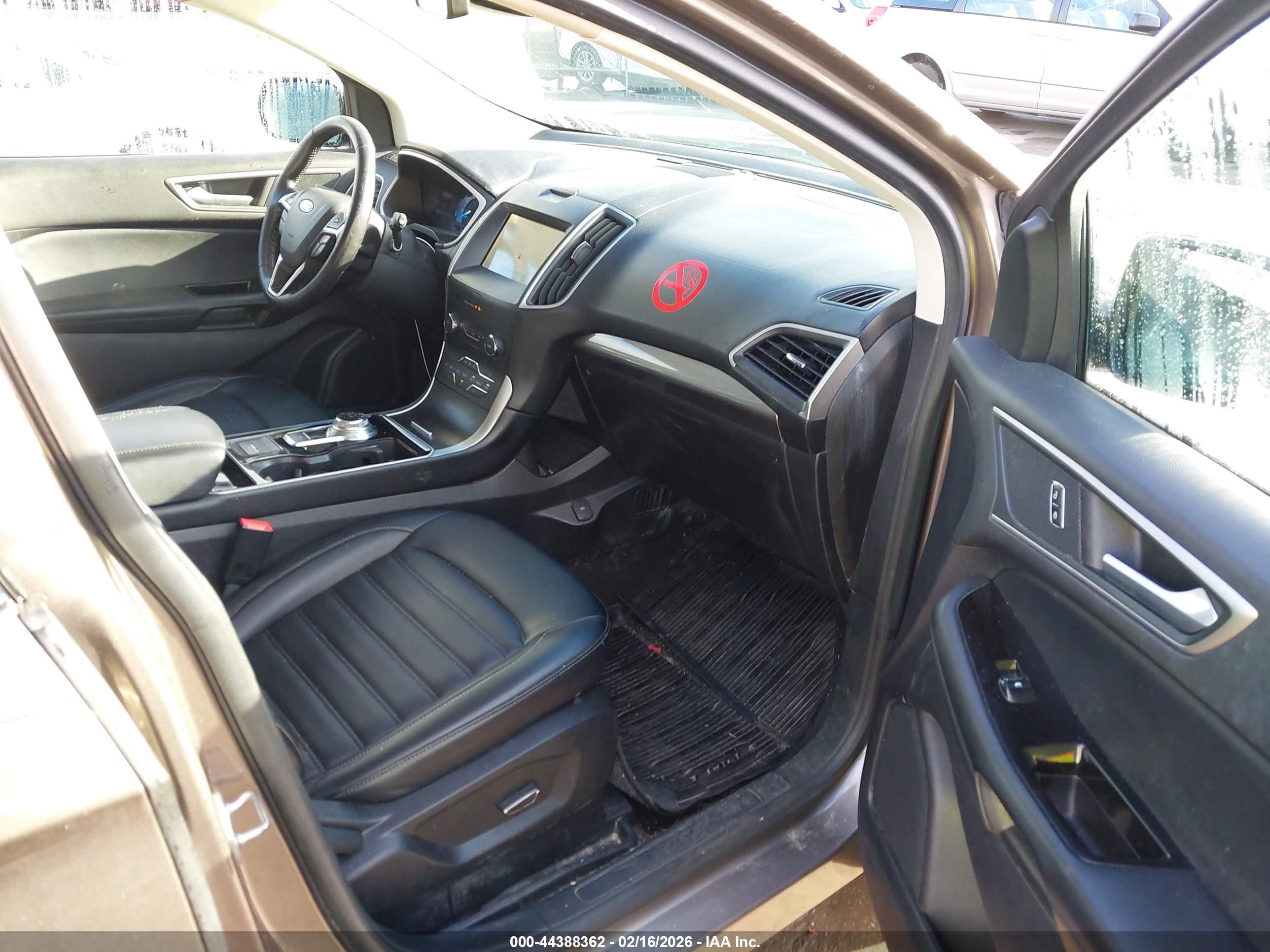 FORD EDGE image 5