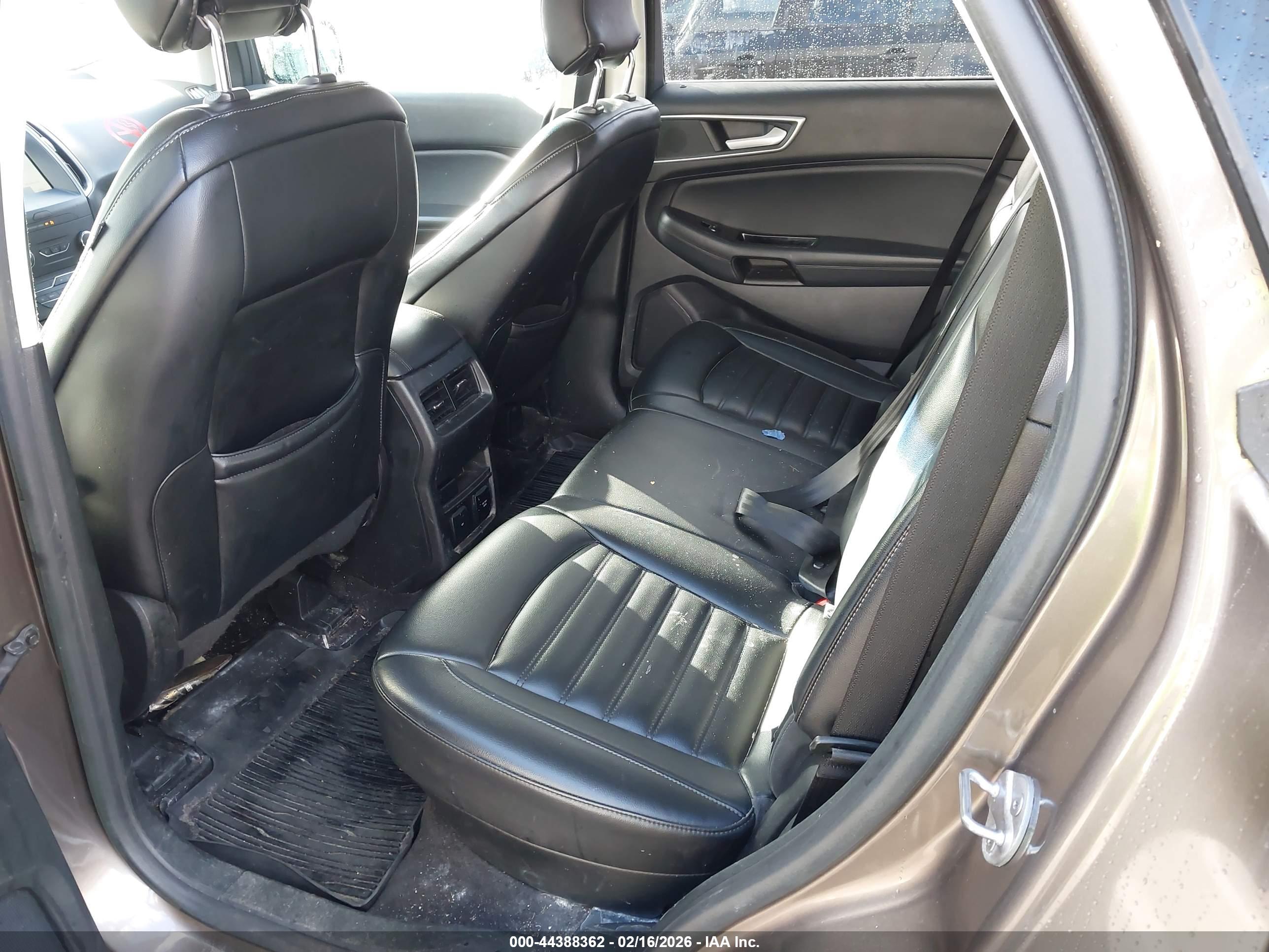 FORD EDGE image 8