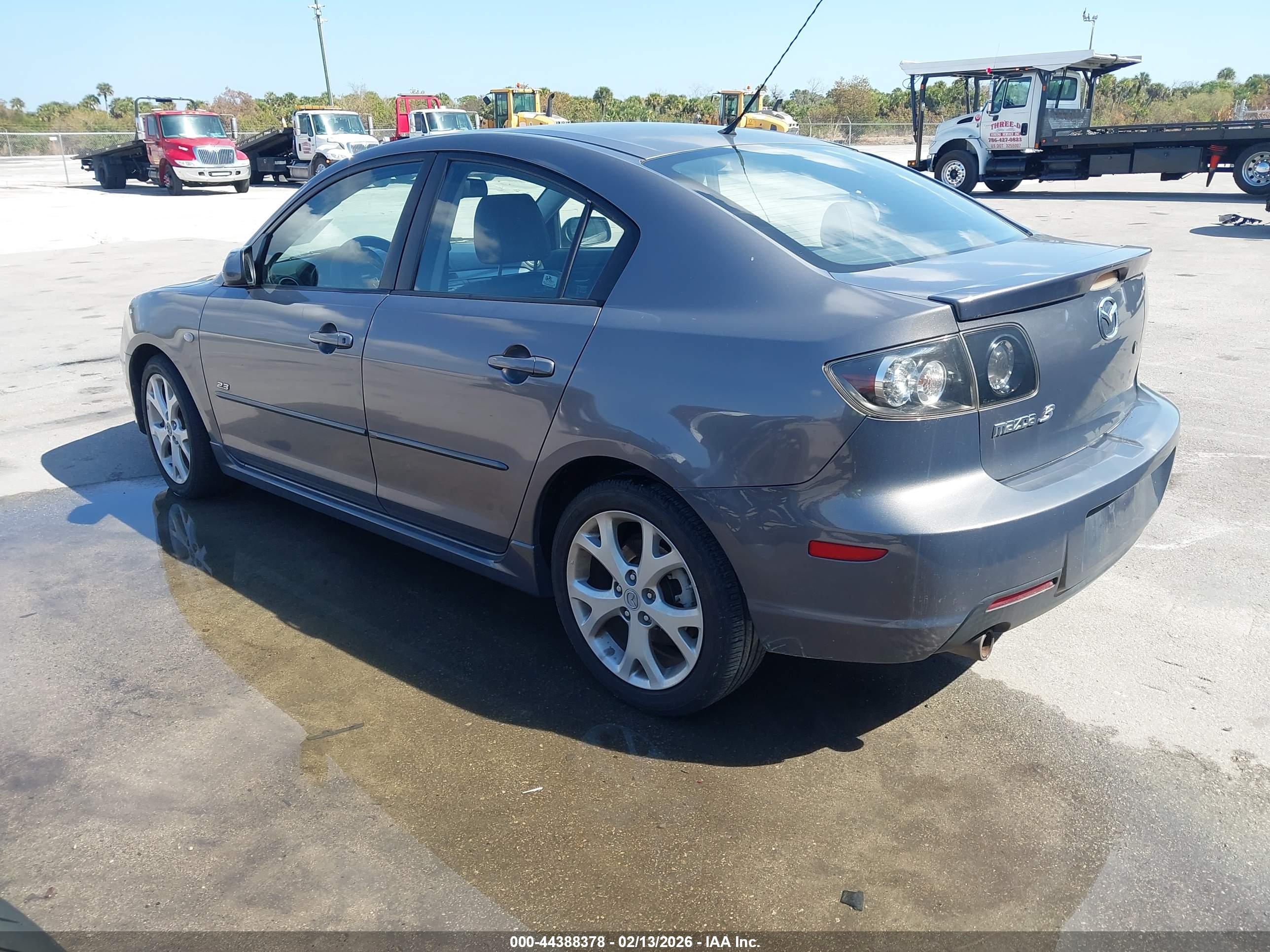 MAZDA MAZDA3 image 3