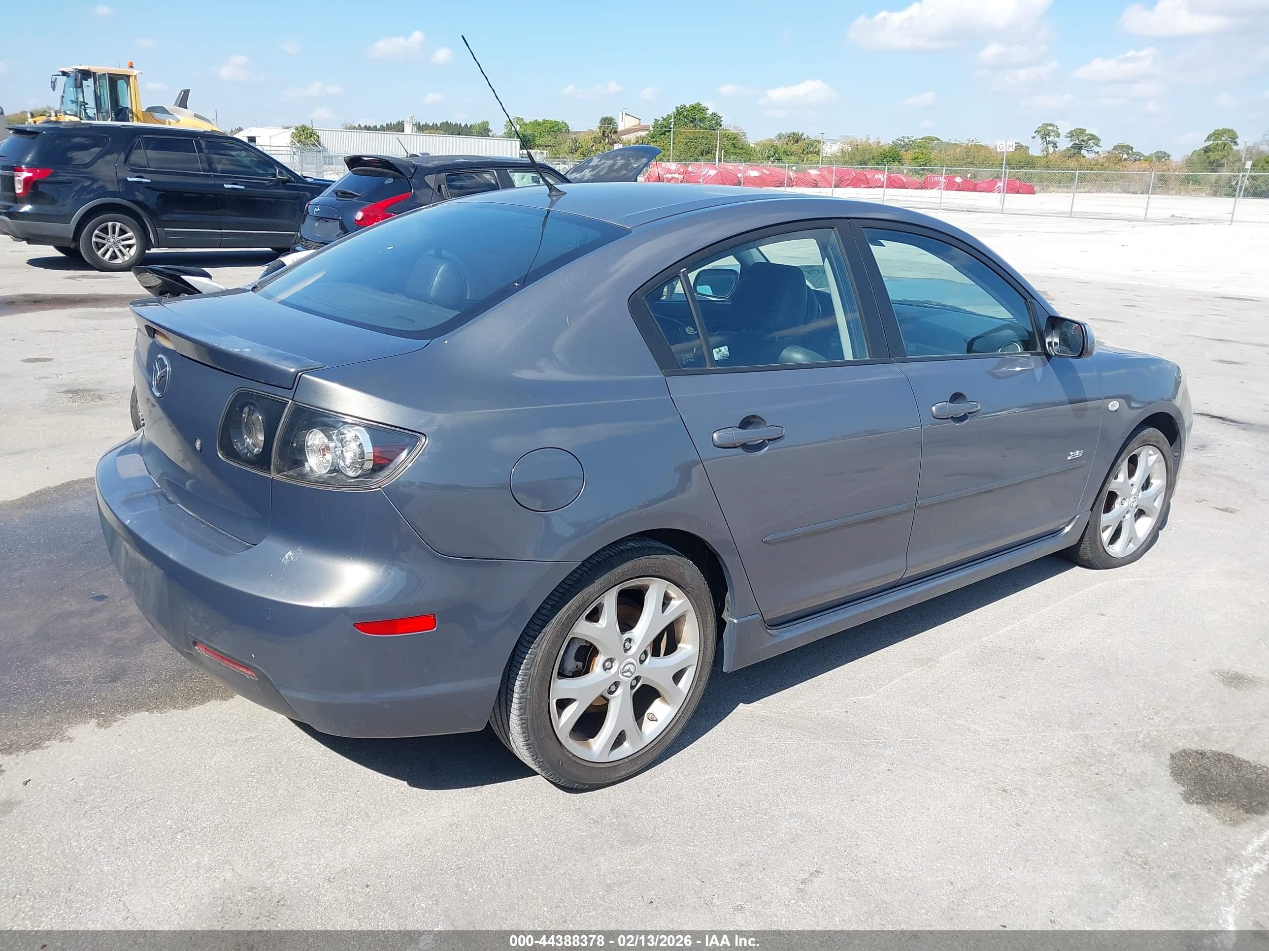 MAZDA MAZDA3 image 4