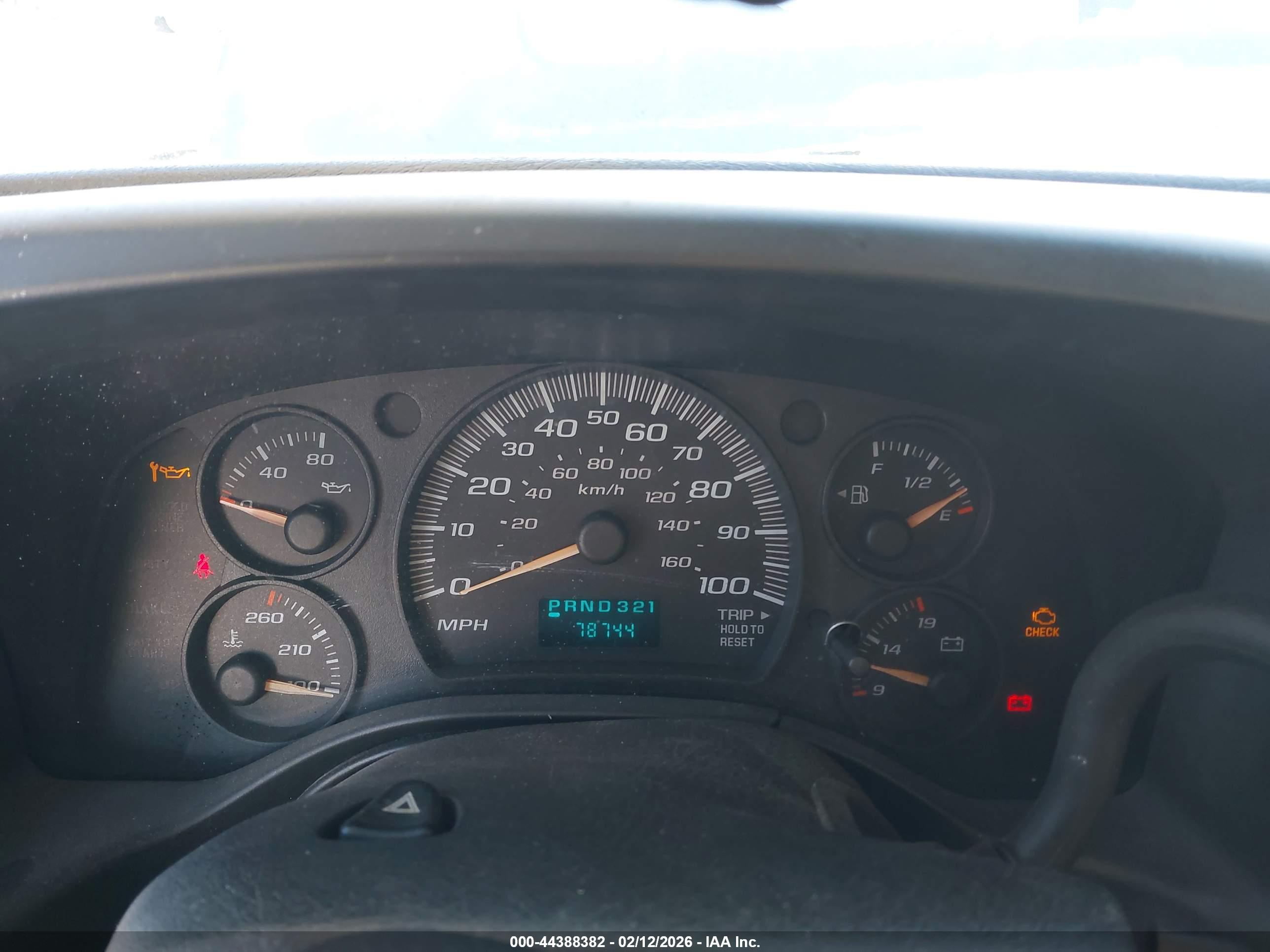CHEVROLET EXPRESS image 7