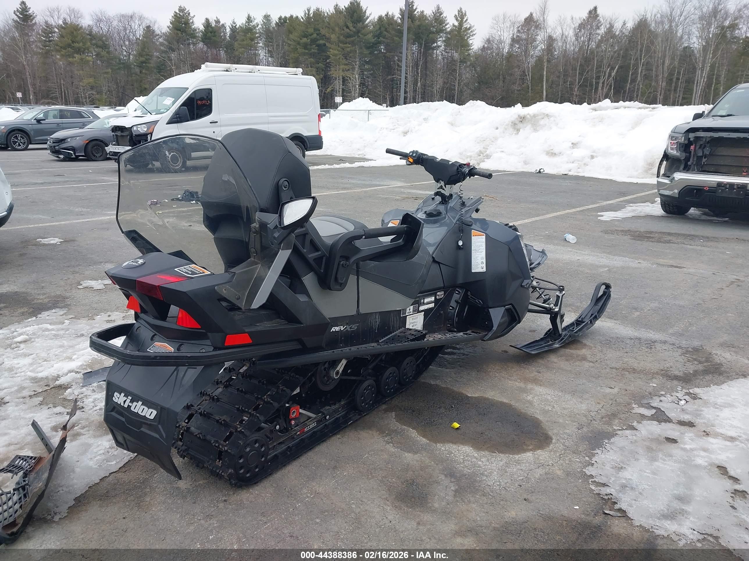 SKI DOO image 4