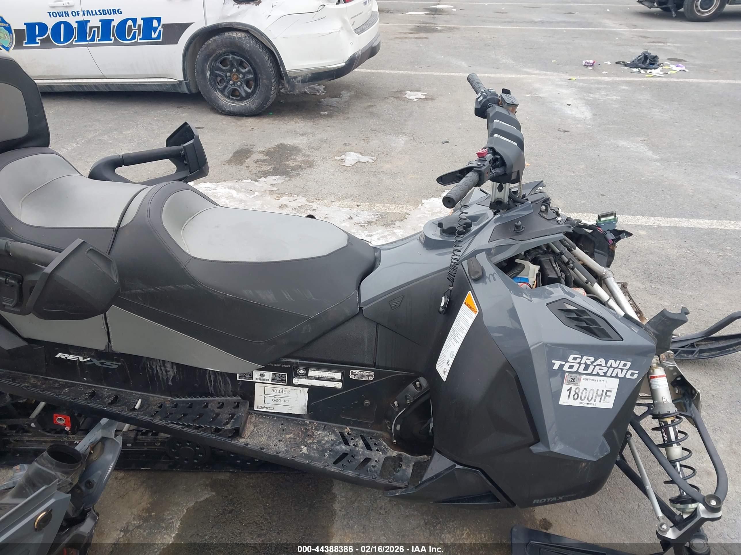 SKI DOO image 5