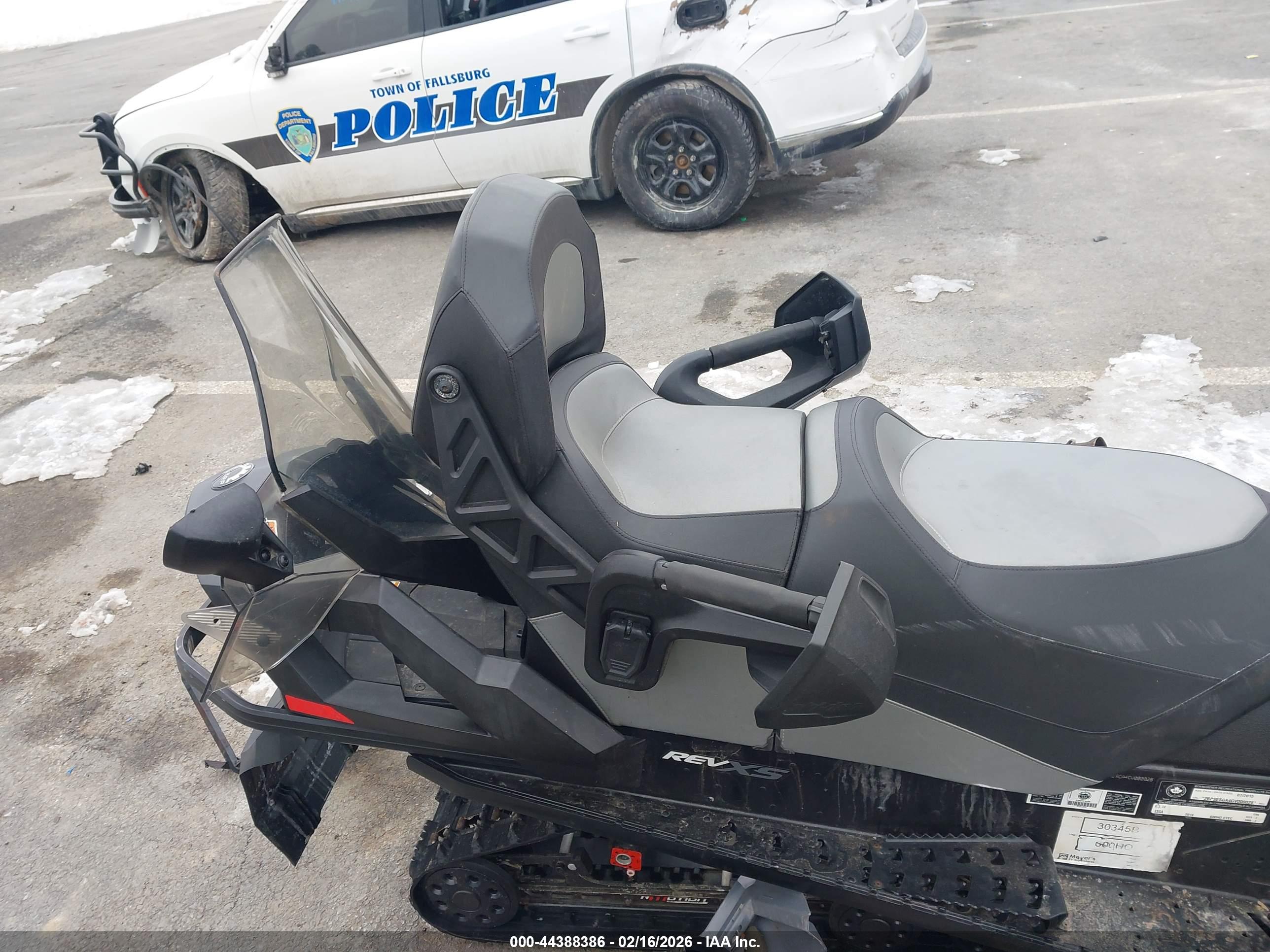 SKI DOO image 8