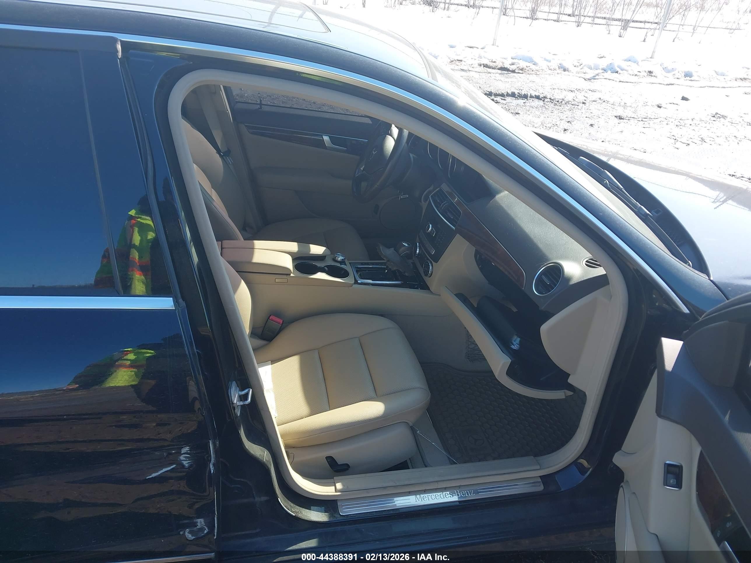 MERCEDES-BENZ C image 5