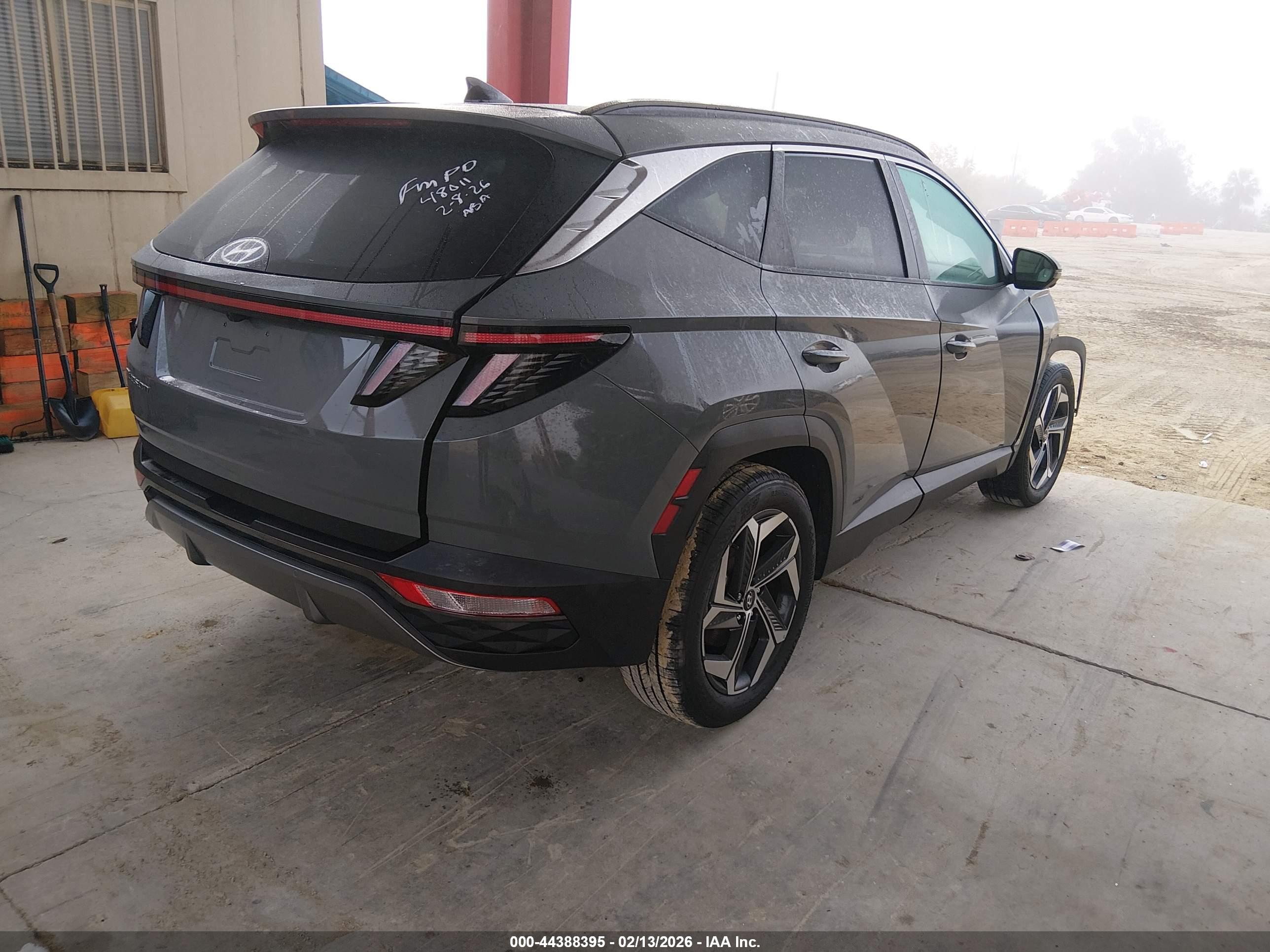 HYUNDAI TUCSON image 4