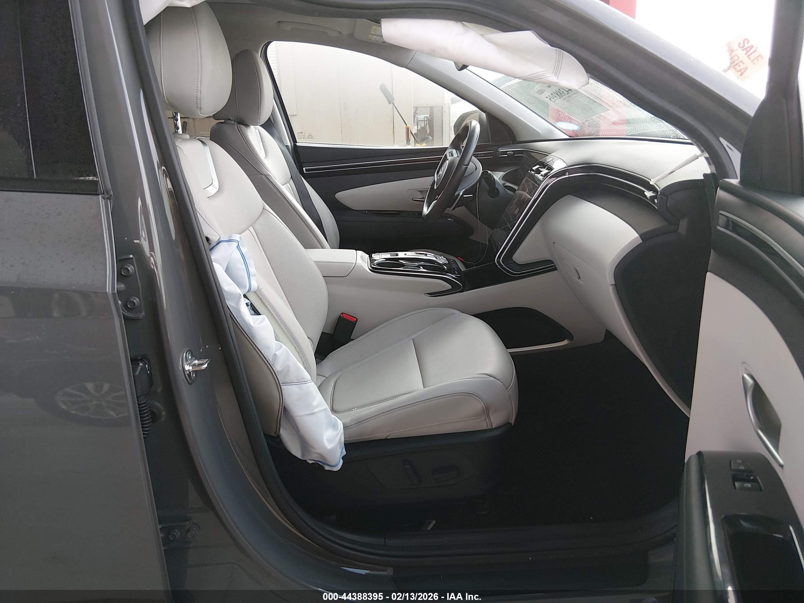HYUNDAI TUCSON image 5