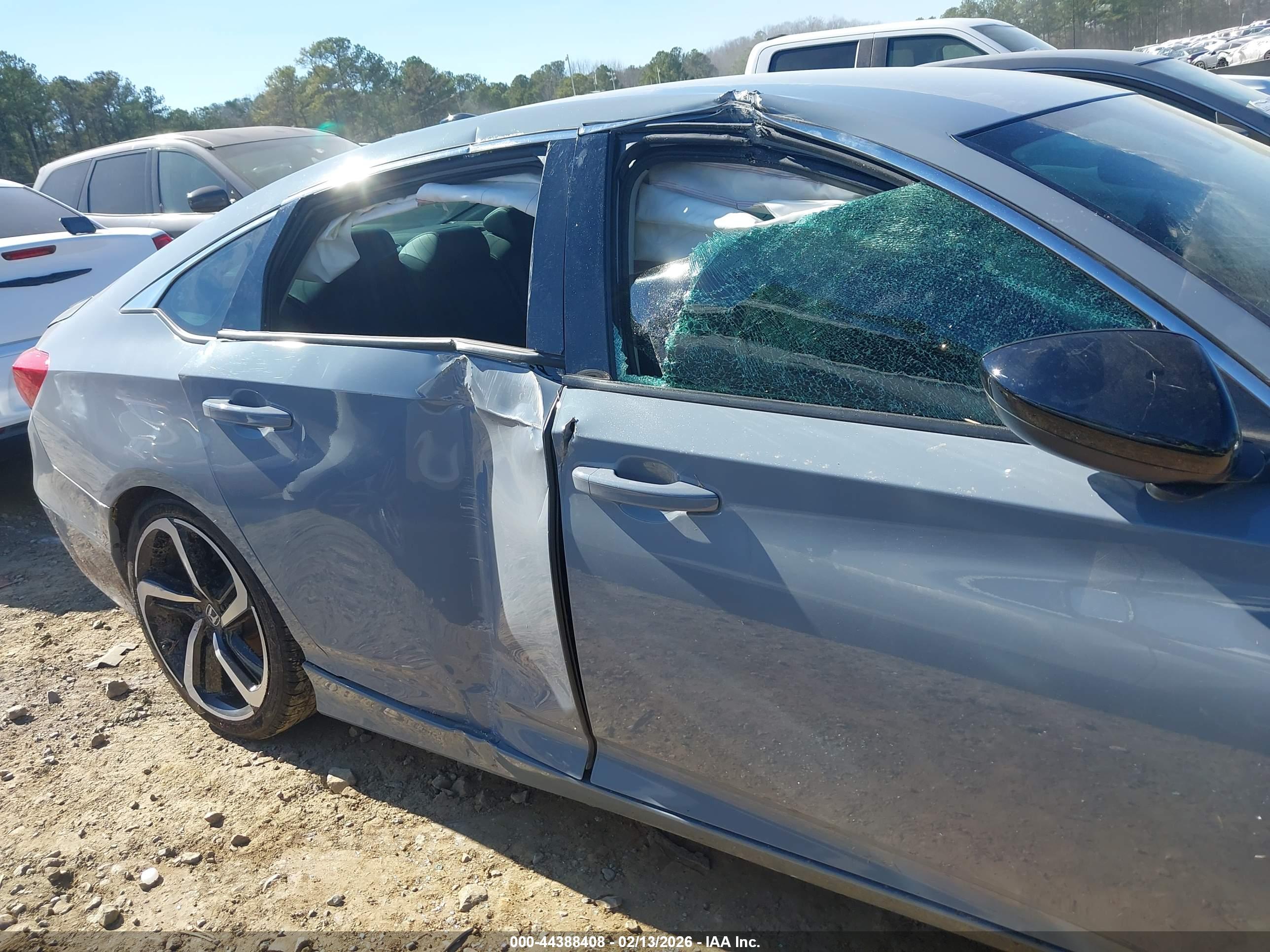 HONDA ACCORD image 6