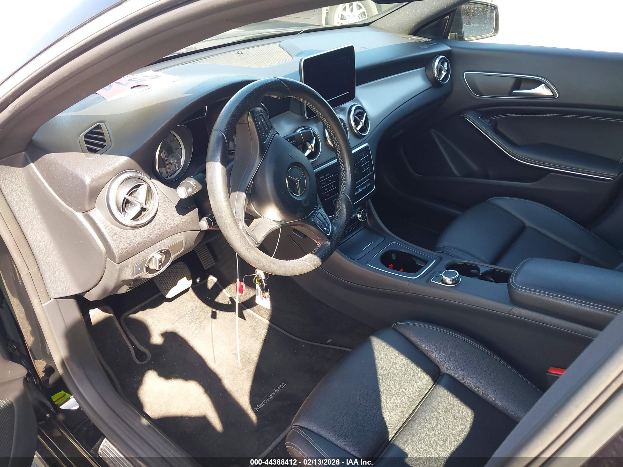 MERCEDES-BENZ CLA image 5