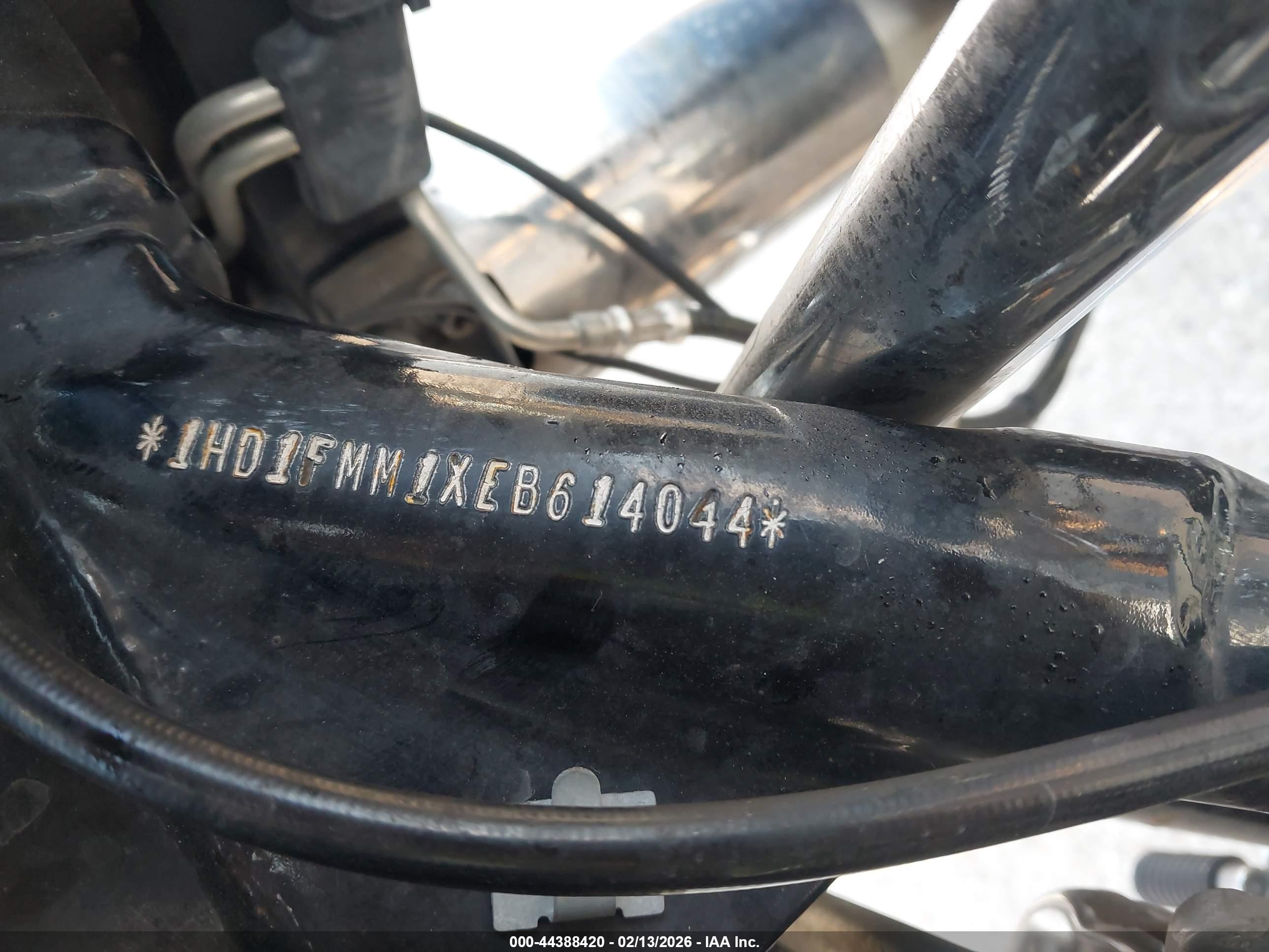 HARLEY-DAVIDSON FLHTP image 10