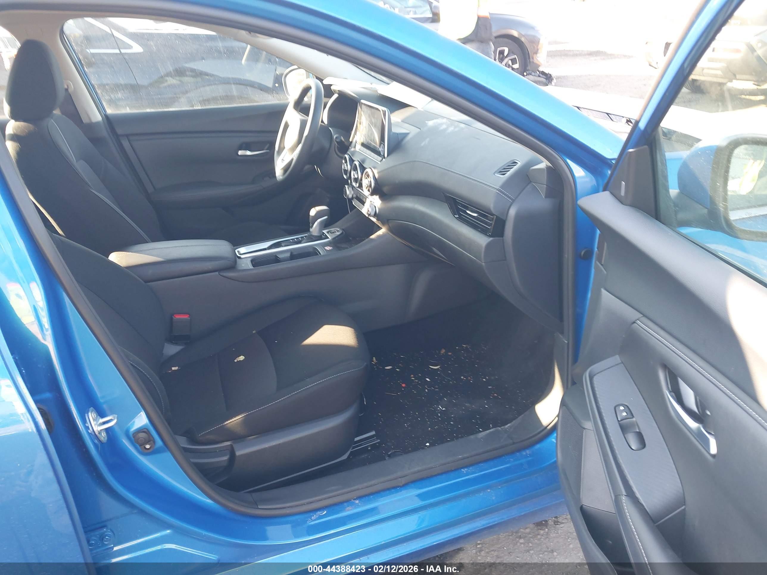 NISSAN SENTRA image 5