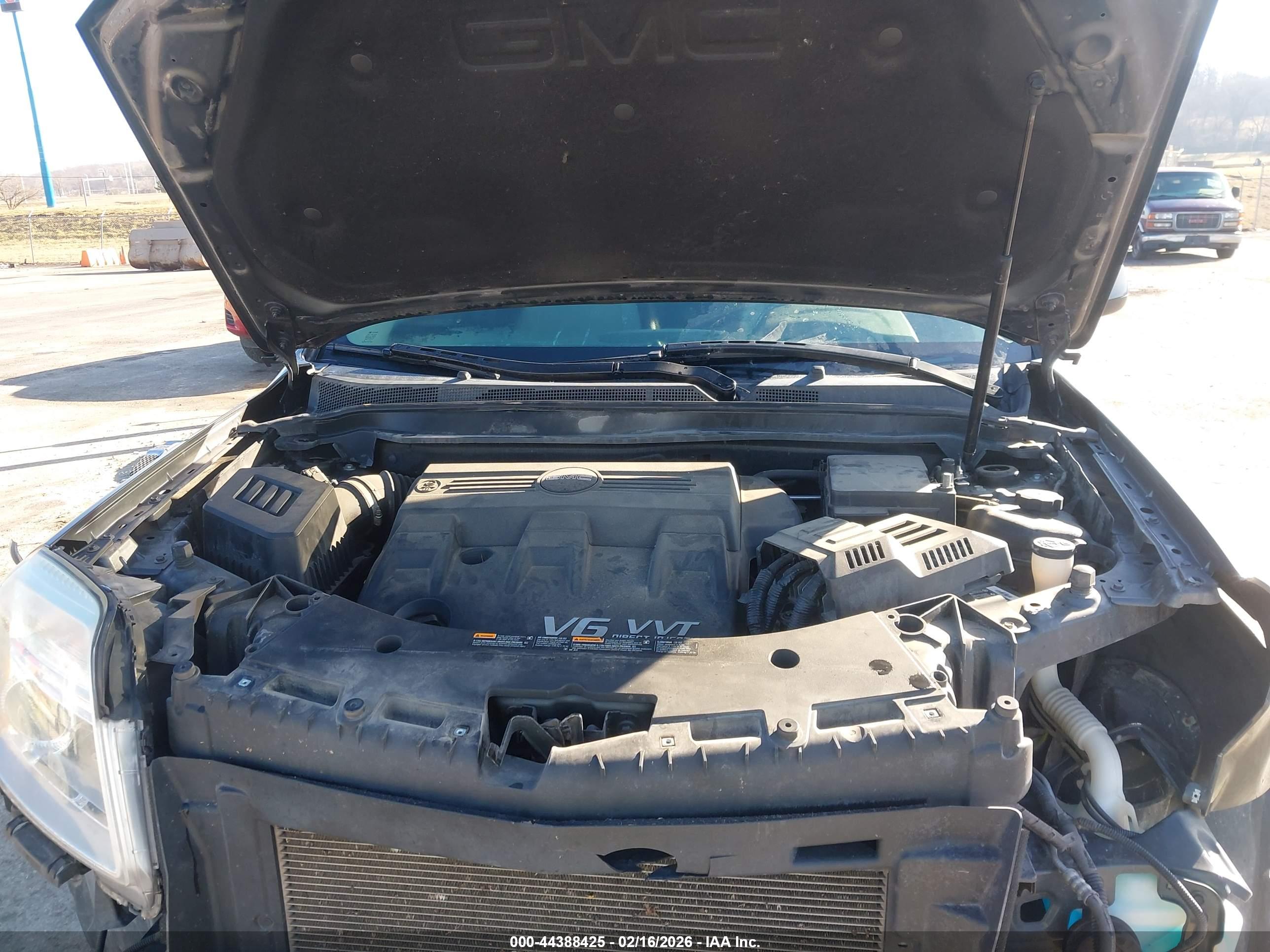 GMC TERRAIN image 10
