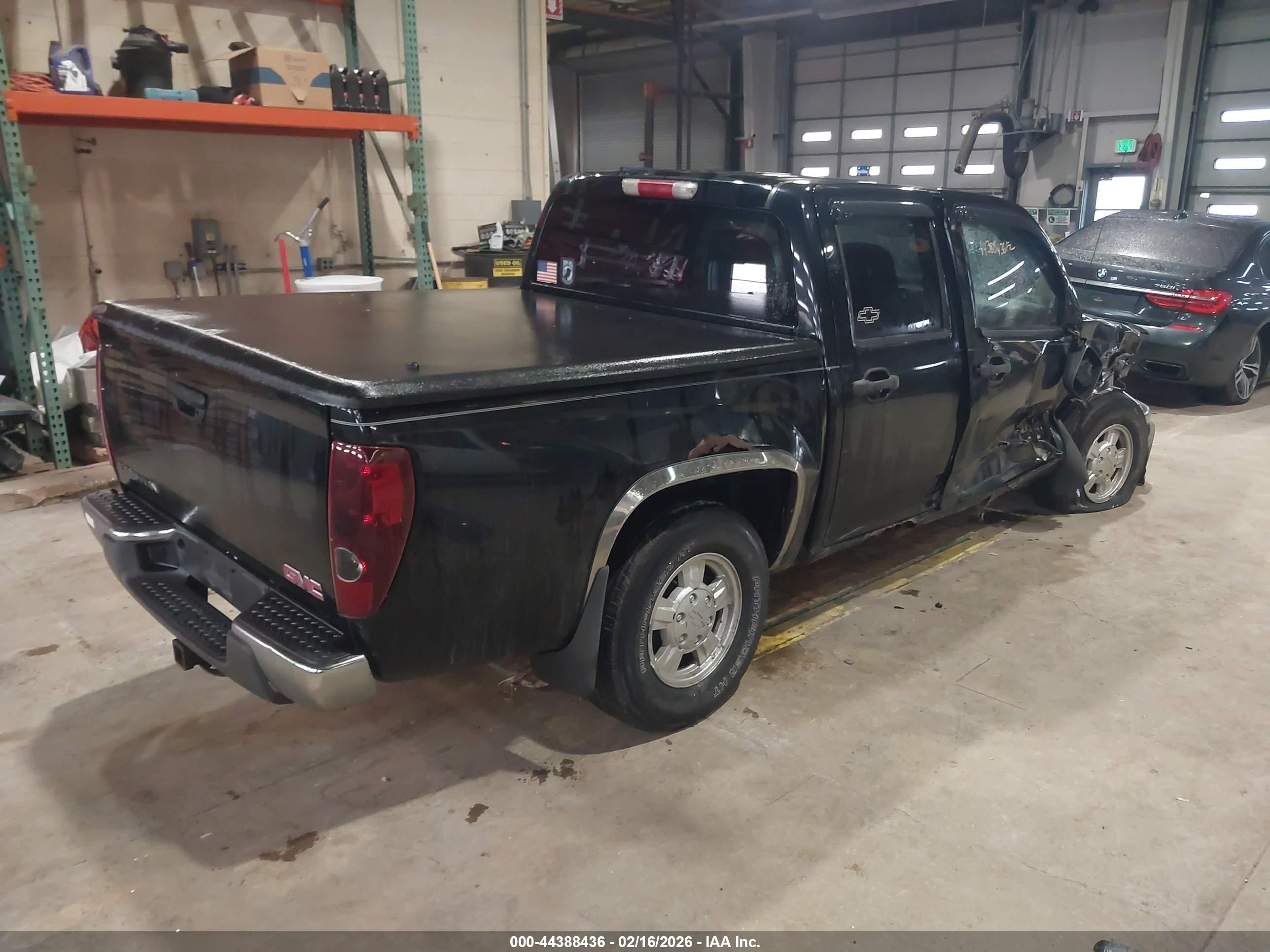 CHEVROLET COLORADO image 4
