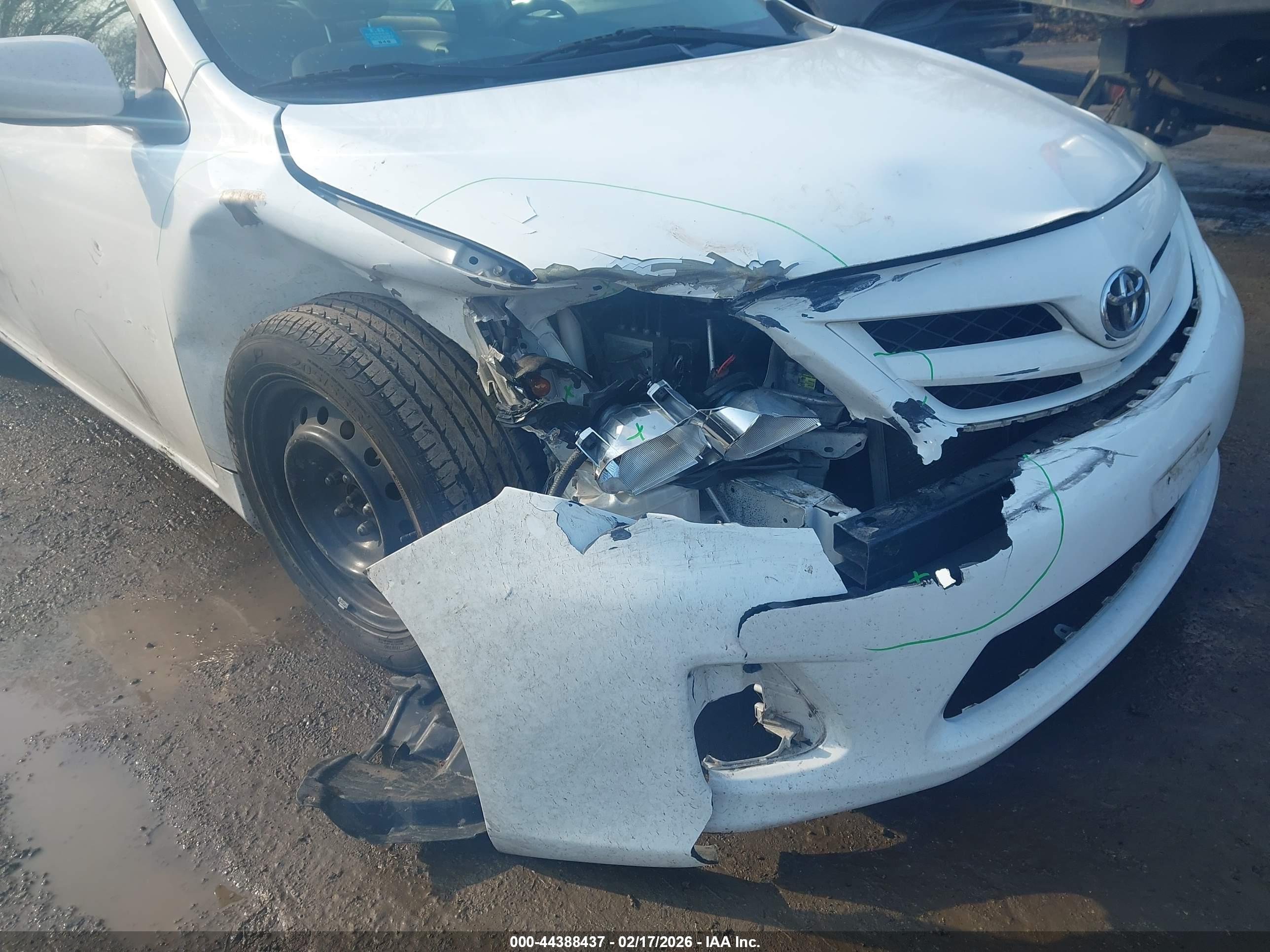 TOYOTA COROLLA image 6