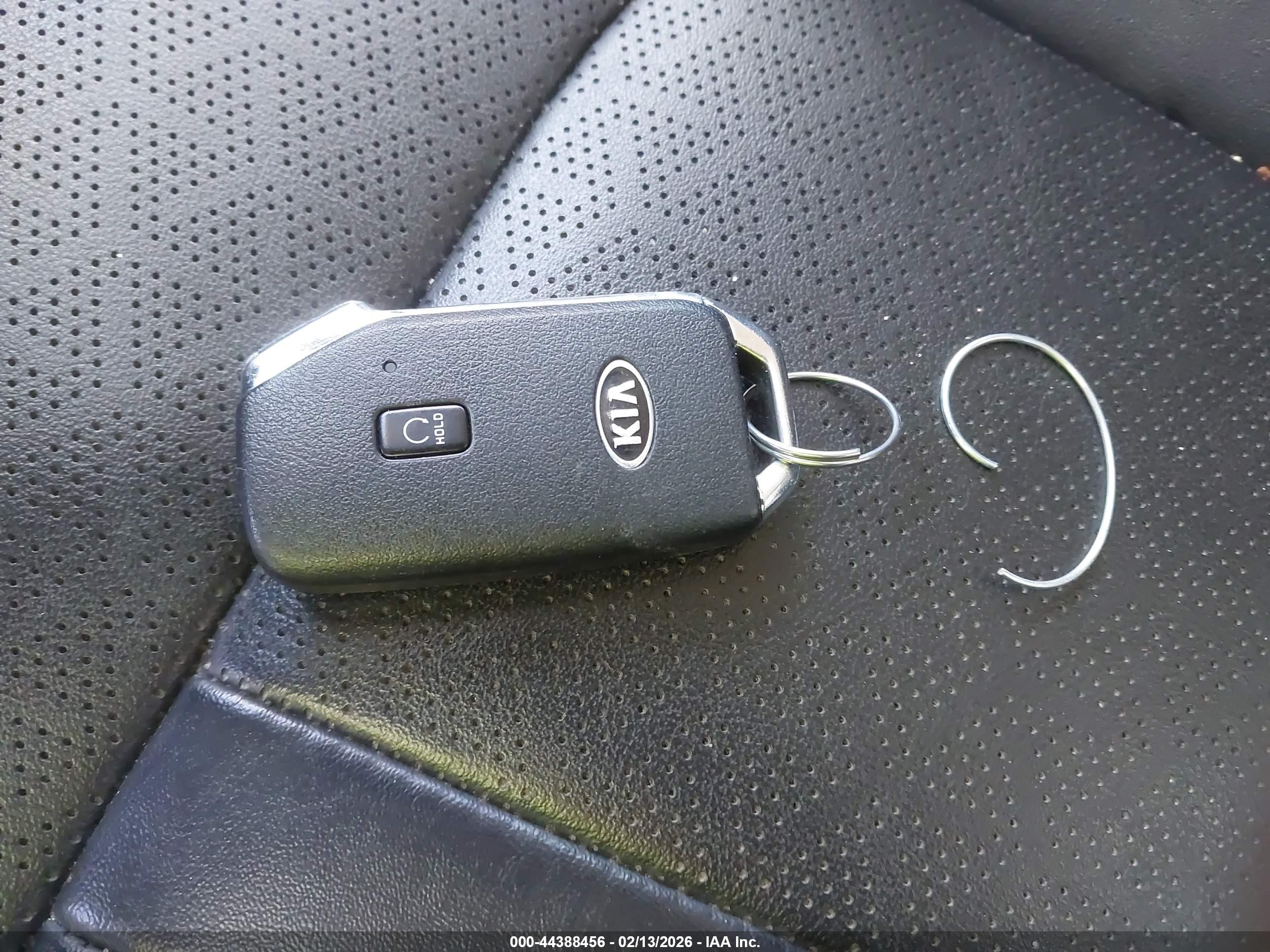 KIA SORENTO image 11