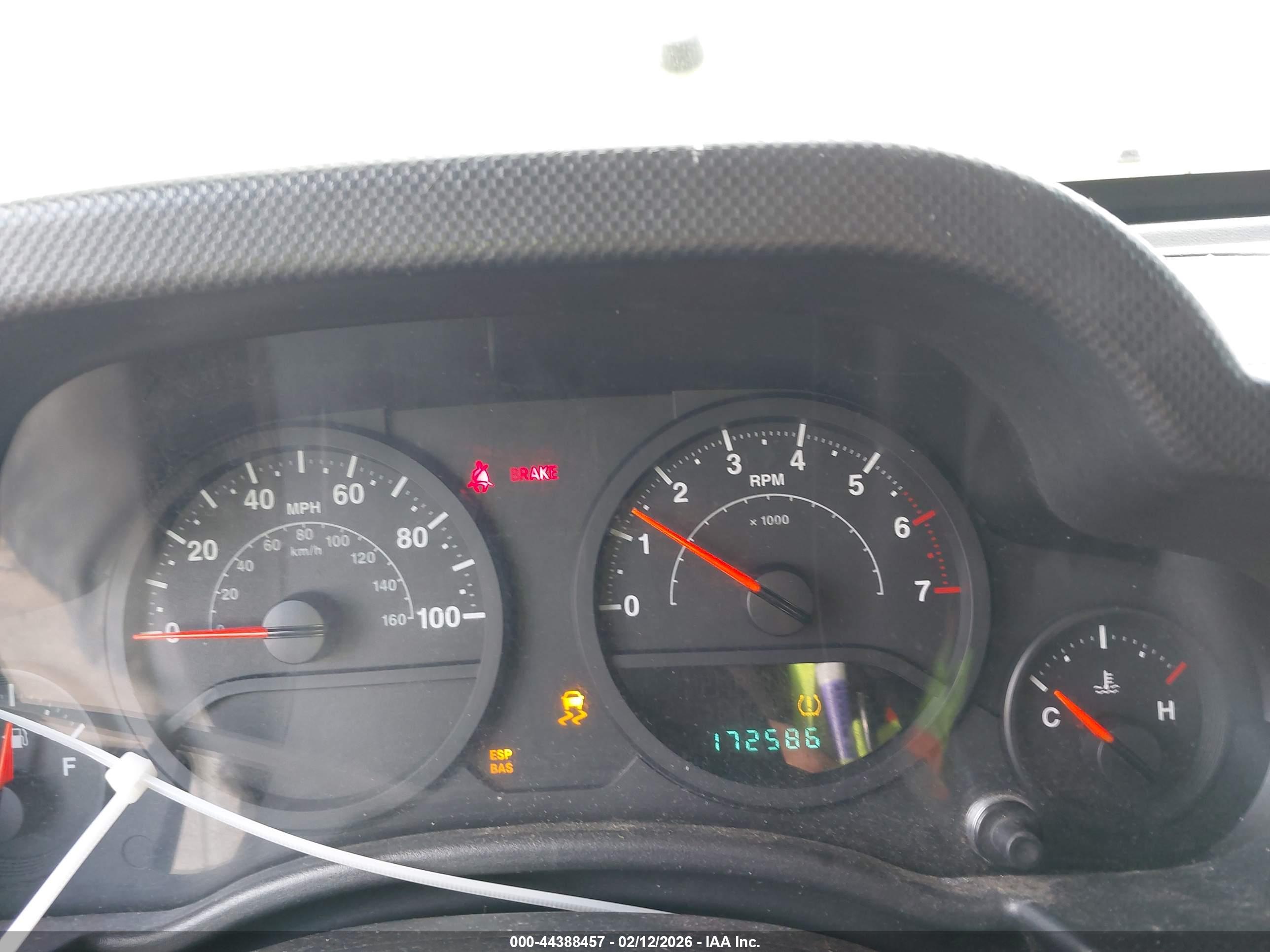 JEEP WRANGLER image 7