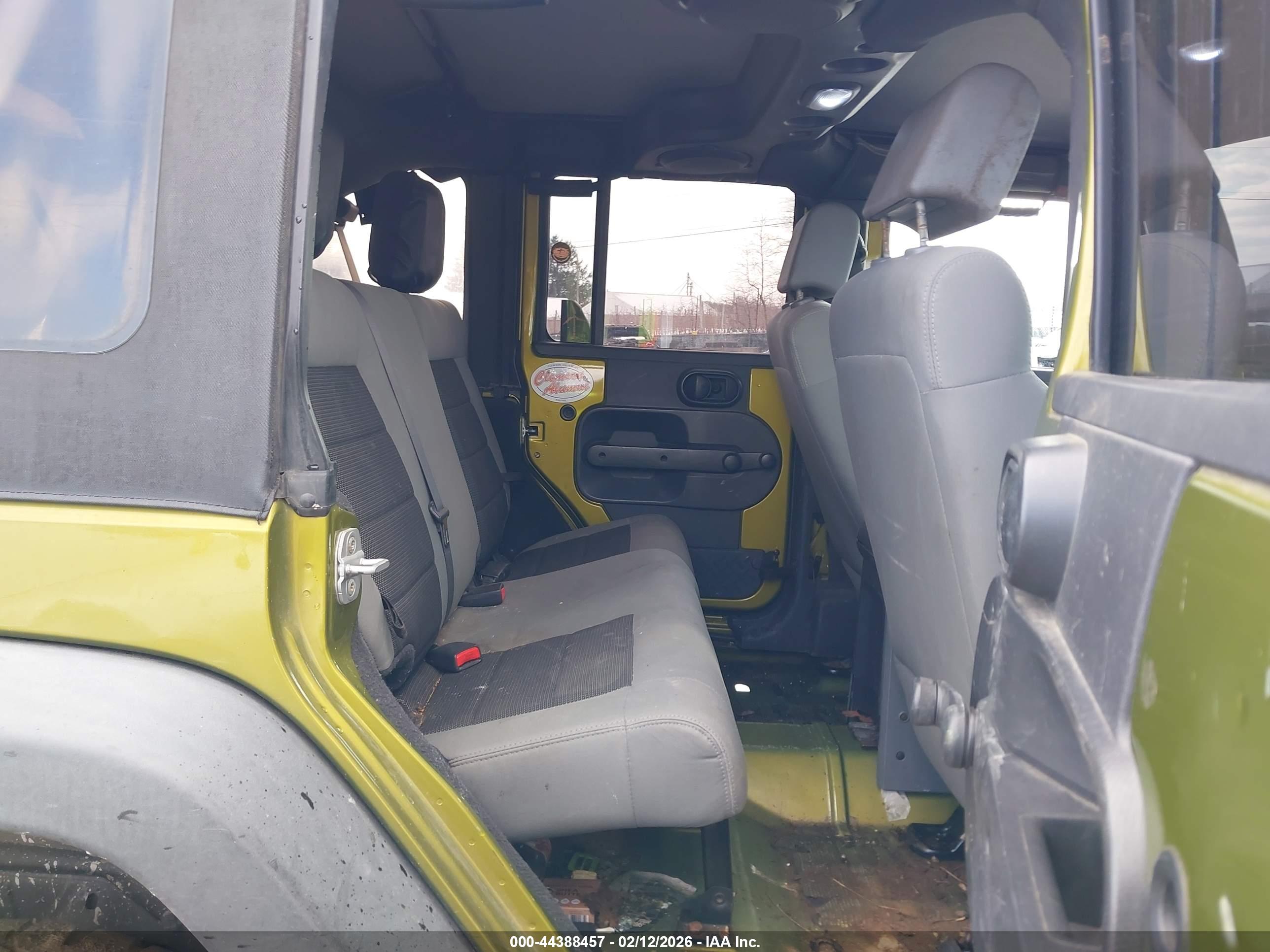 JEEP WRANGLER image 8