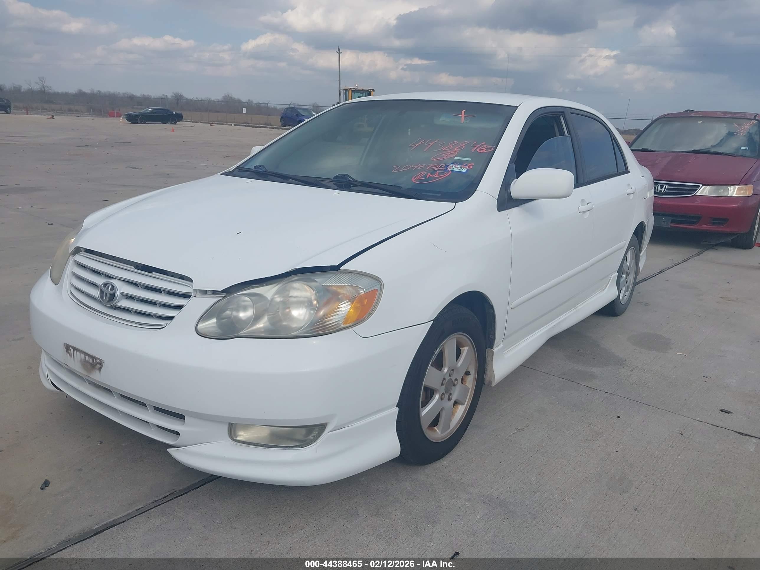 TOYOTA COROLLA image 2