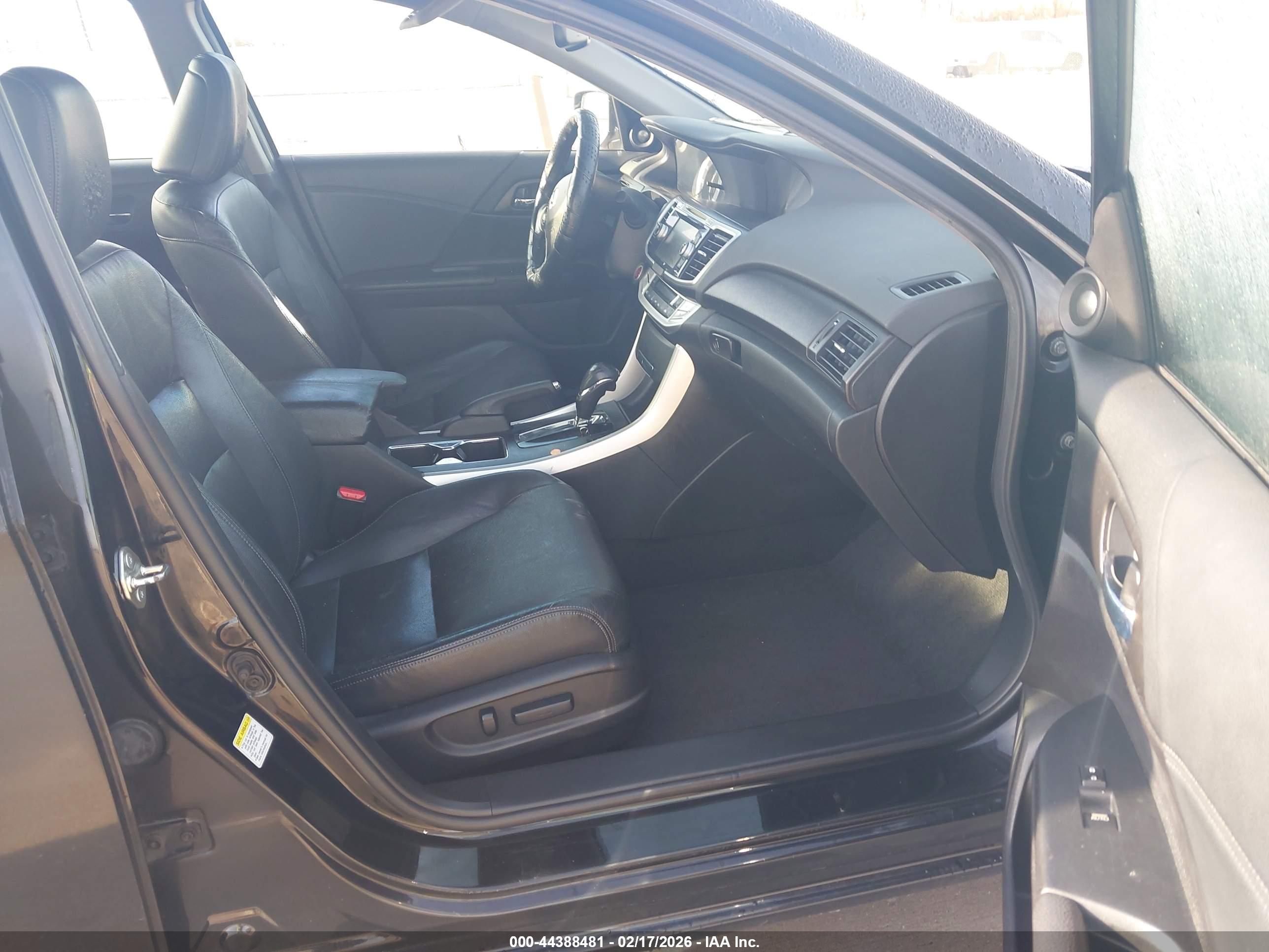 HONDA ACCORD image 5