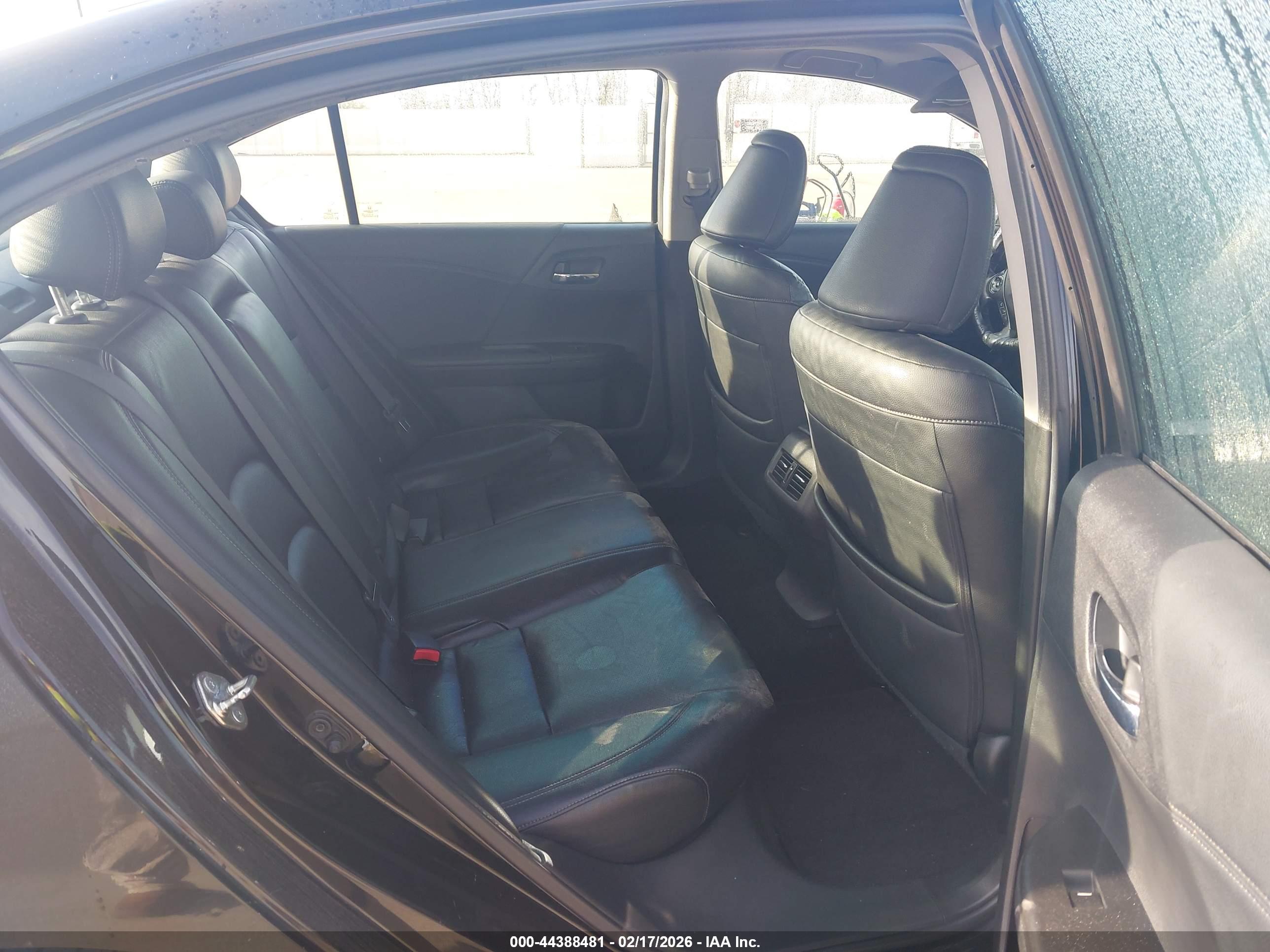 HONDA ACCORD image 8