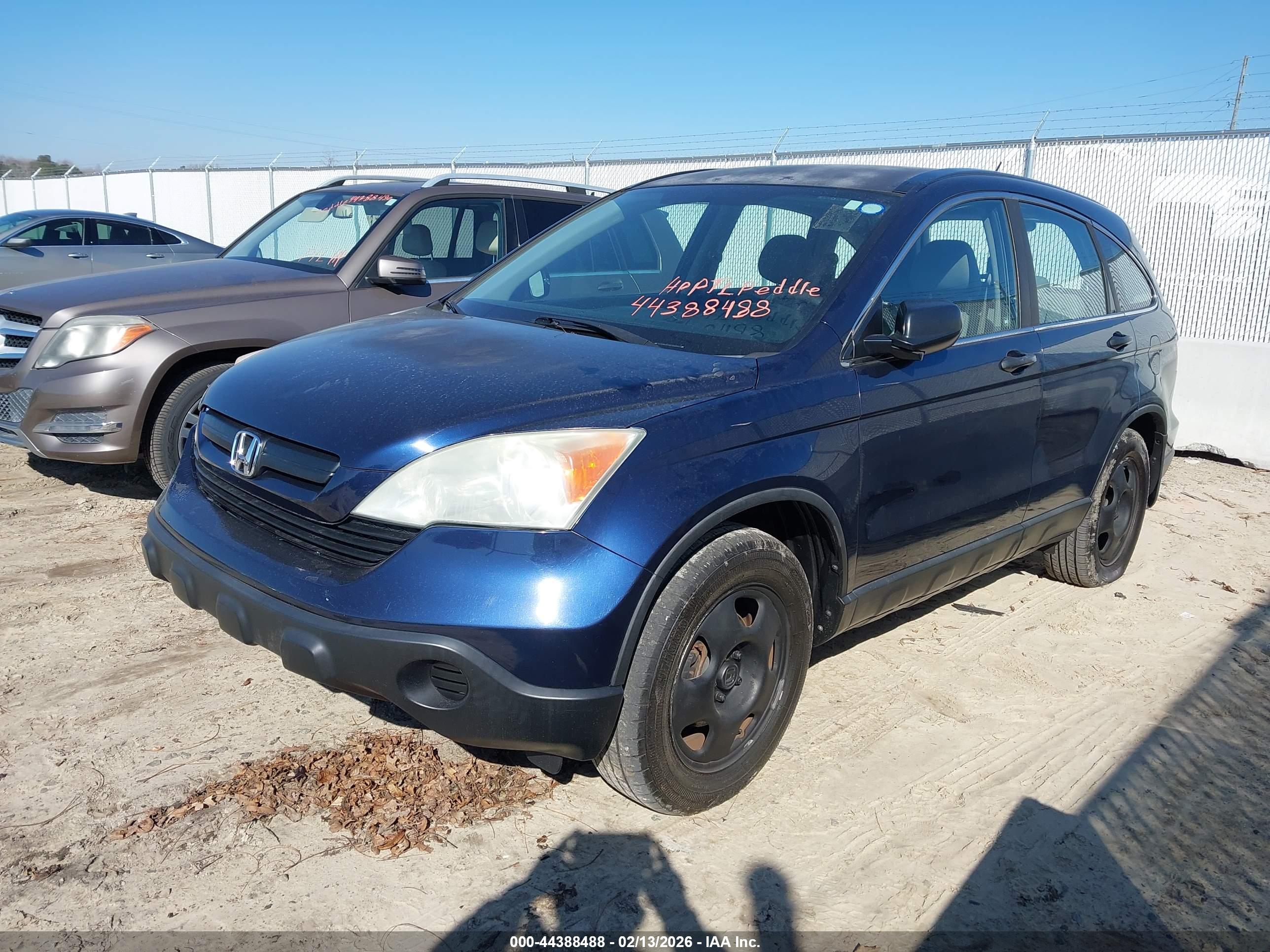 HONDA CR-V image 2
