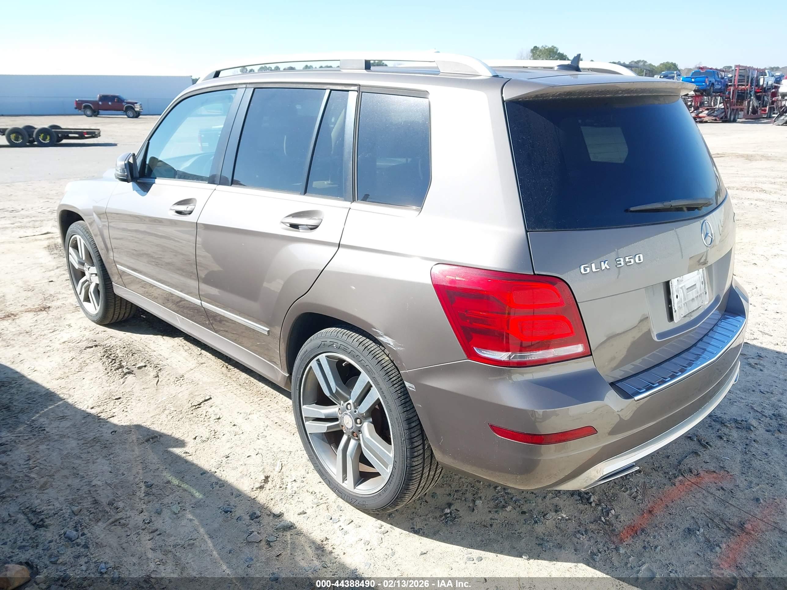 MERCEDES-BENZ GLK image 3