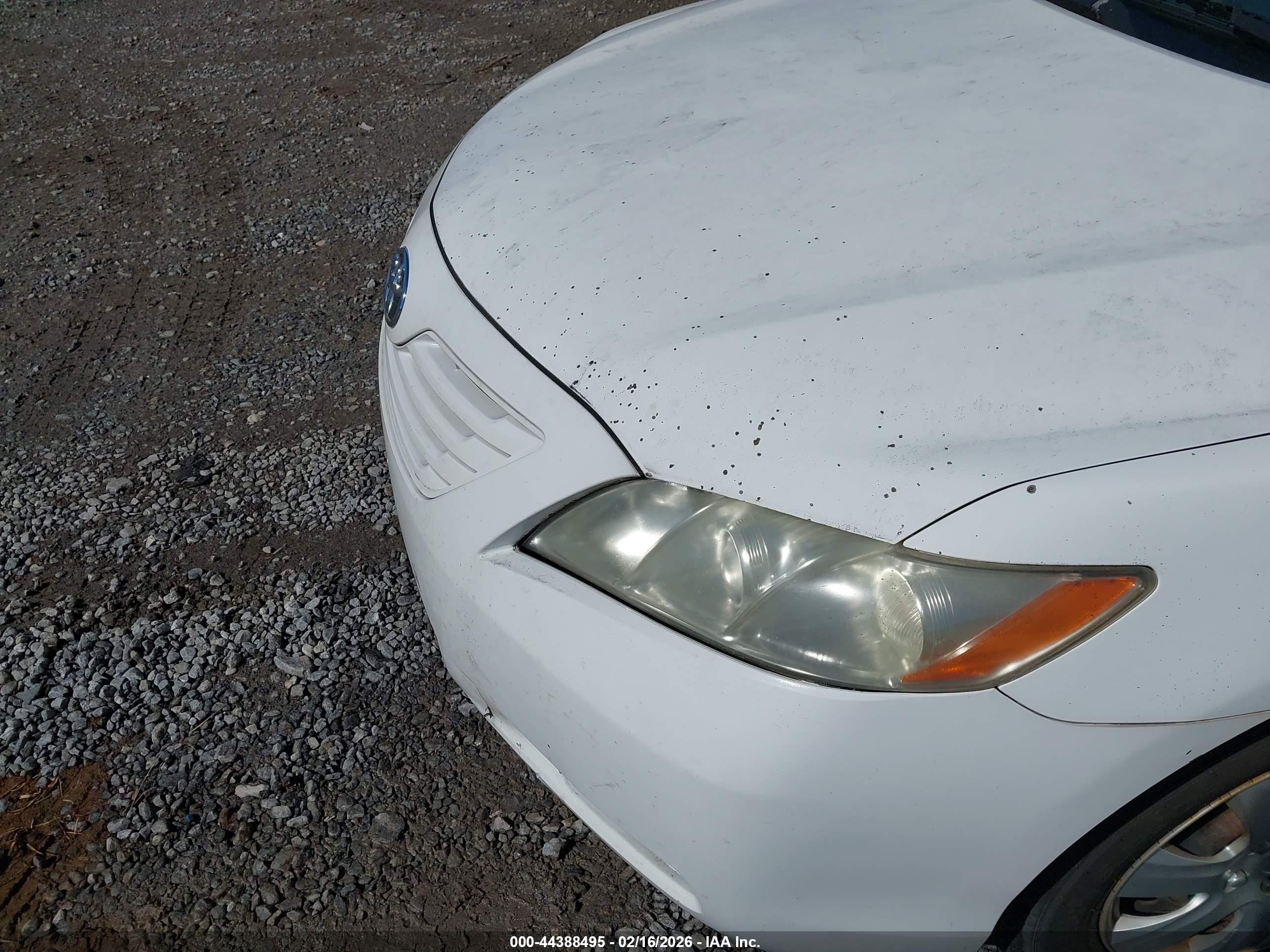 TOYOTA CAMRY image 6