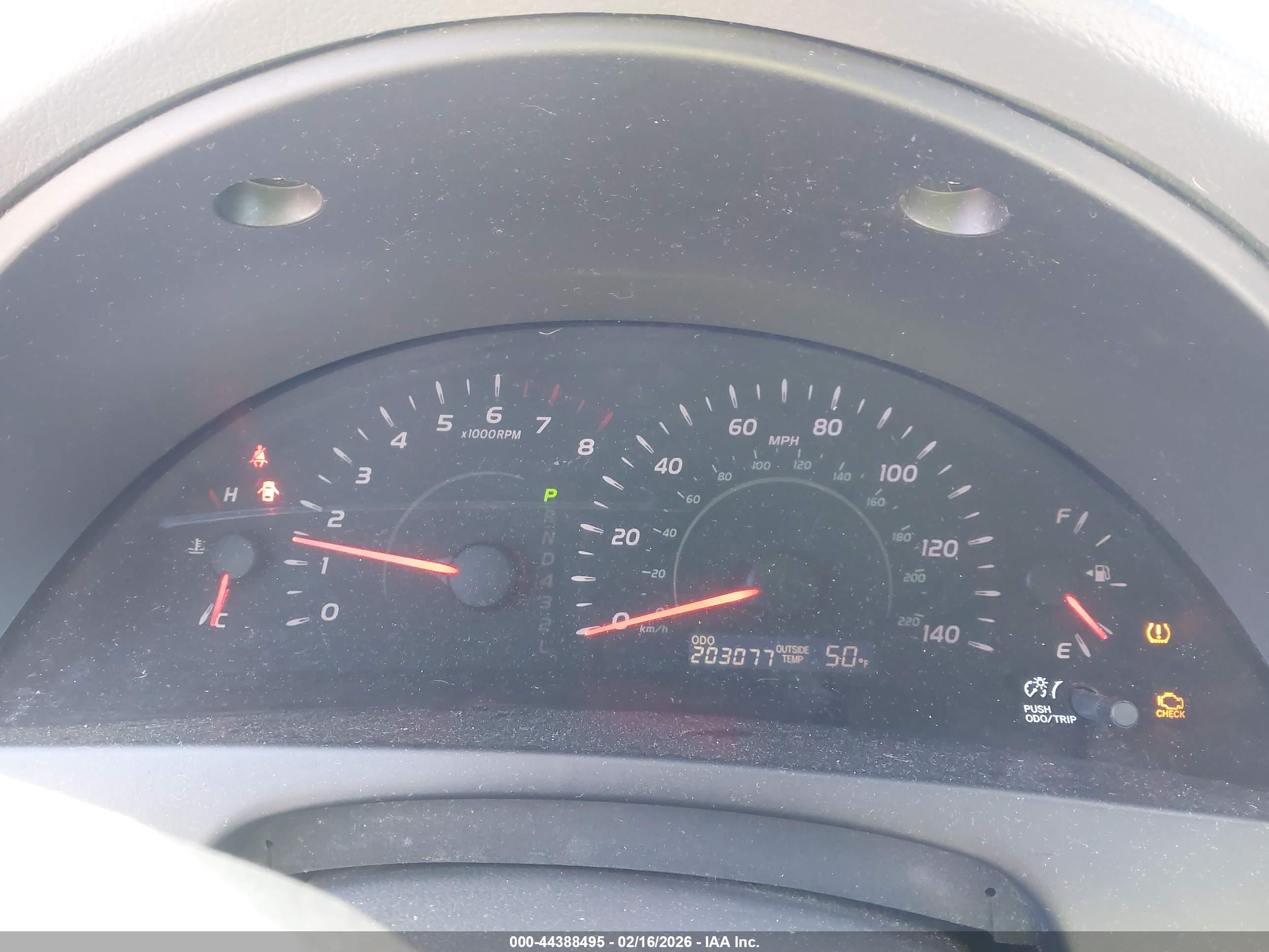 TOYOTA CAMRY image 7