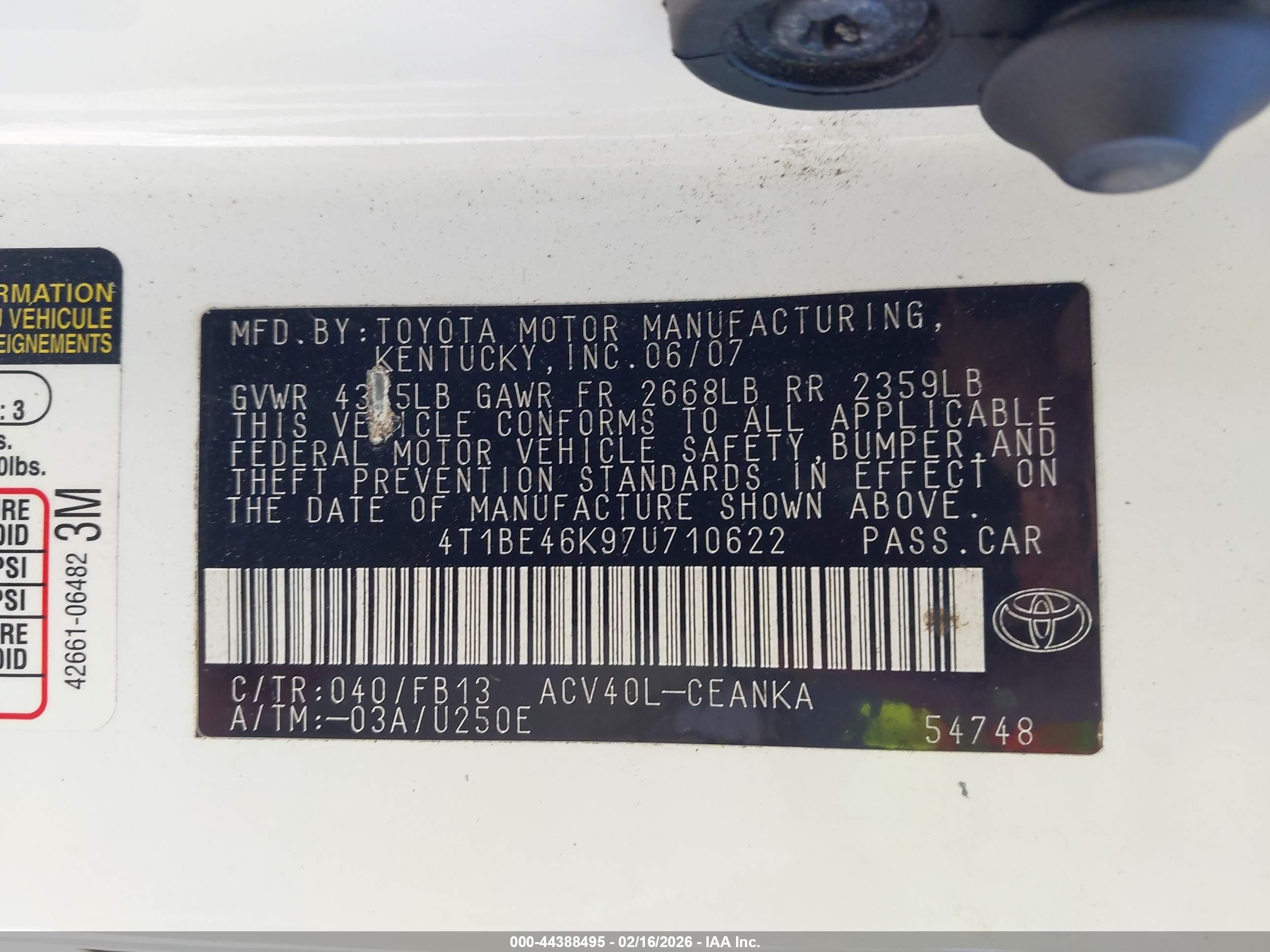 TOYOTA CAMRY image 9